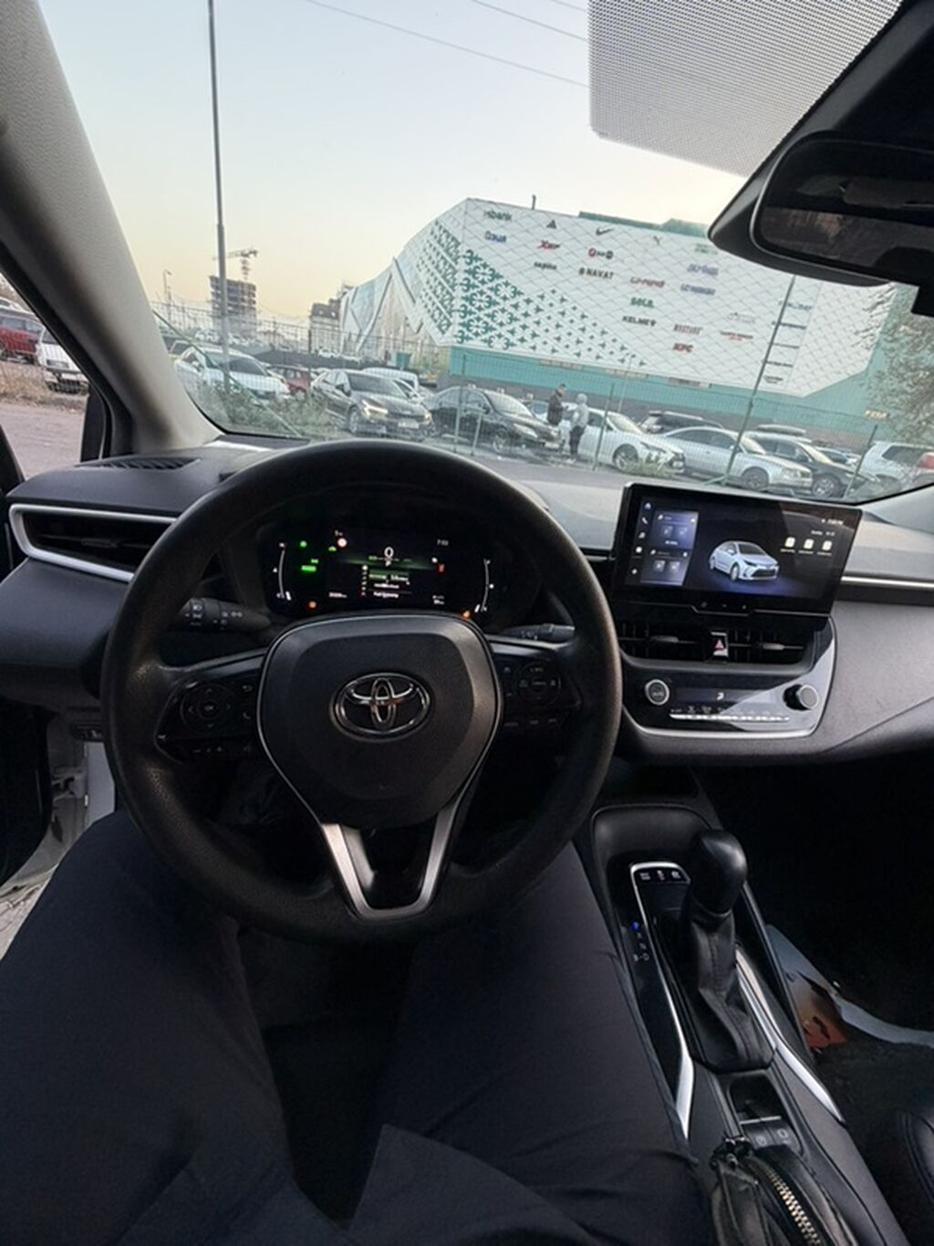 Toyota Corolla: 2023 г., 1.8 л, Вариатор, Гибрид, Седан: фото 5