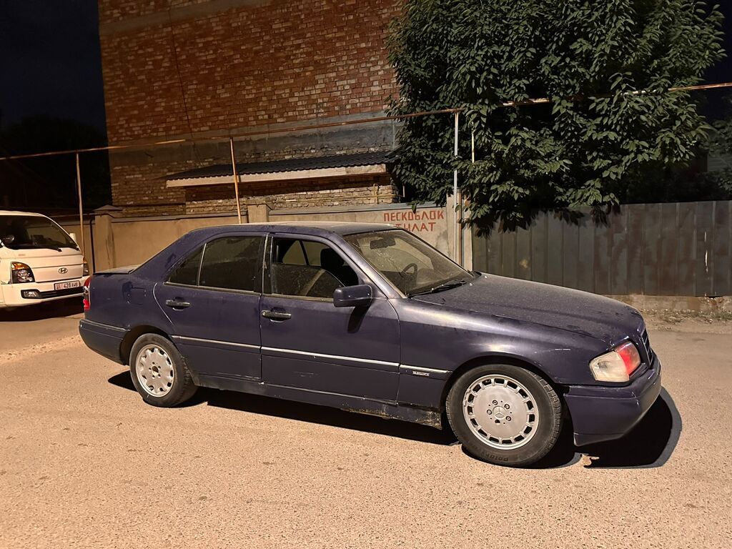 Mercedes-Benz C-Class: 1994 г., 1.8 л, Автомат, Бензин, Седан: фото 3