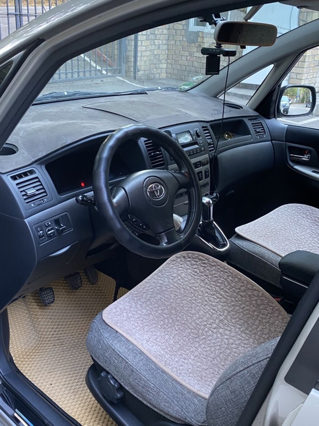 Toyota Corolla Verso: 2002 г., 1.8 л, Механика, Бензин, Минивэн: фото 4