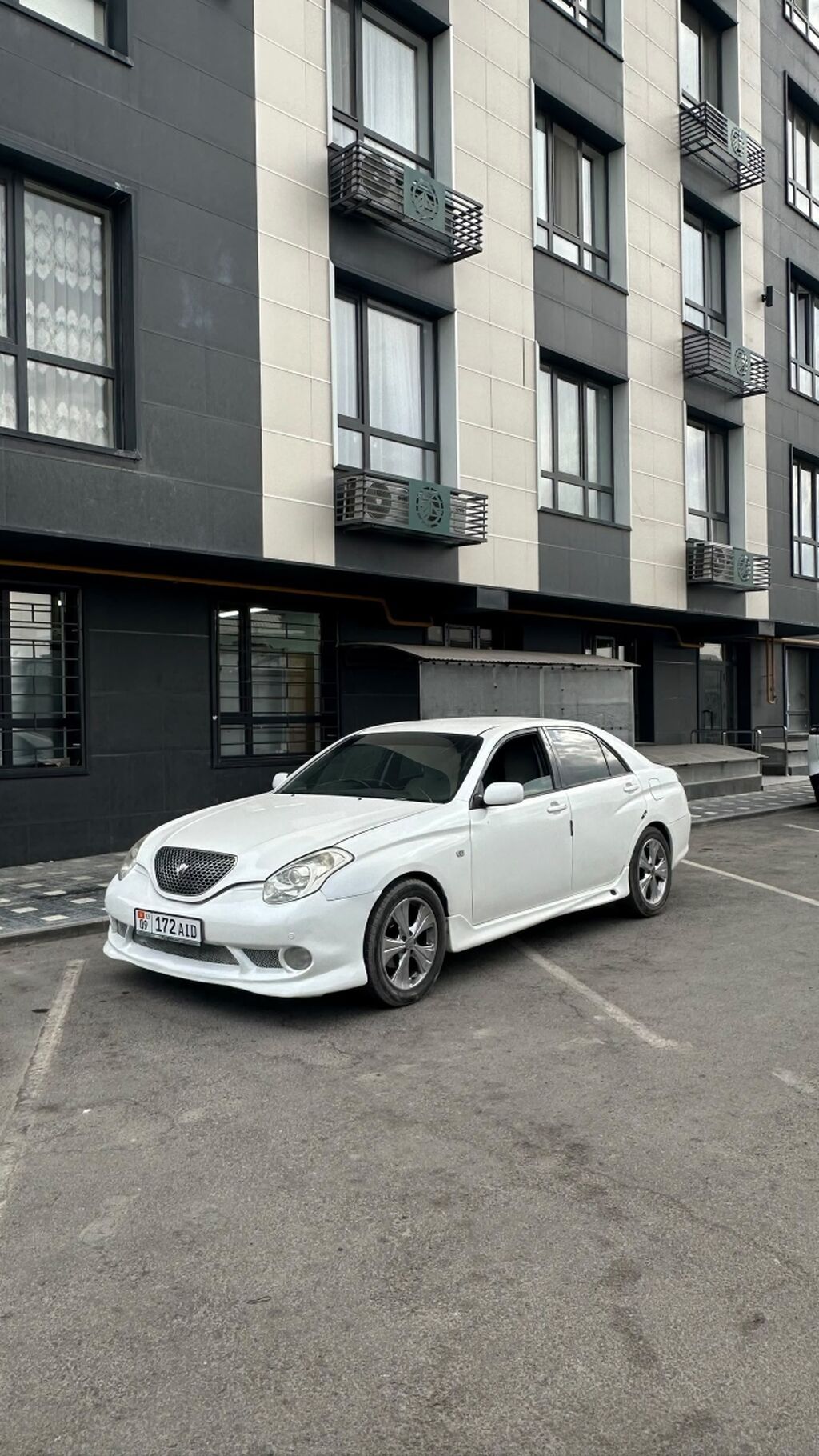 Toyota Verossa: 2002 г., 2.5 л, Автомат, Бензин, Седан: фото 2