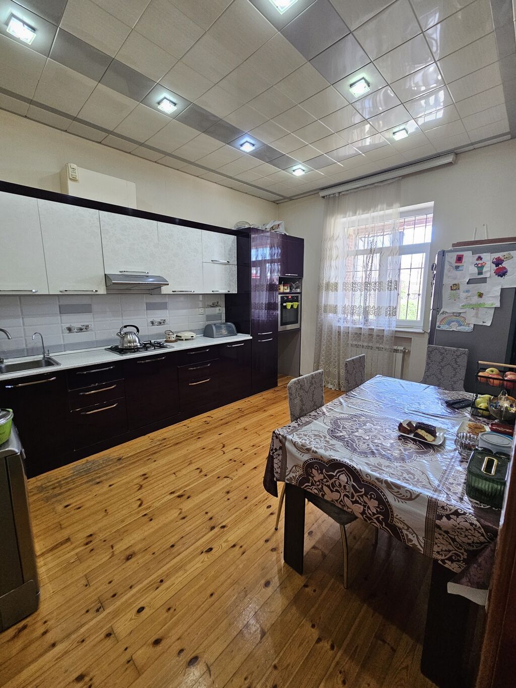 3 otaqlı, 92 kv. m, Kredit yoxdur, Yeni təmirli