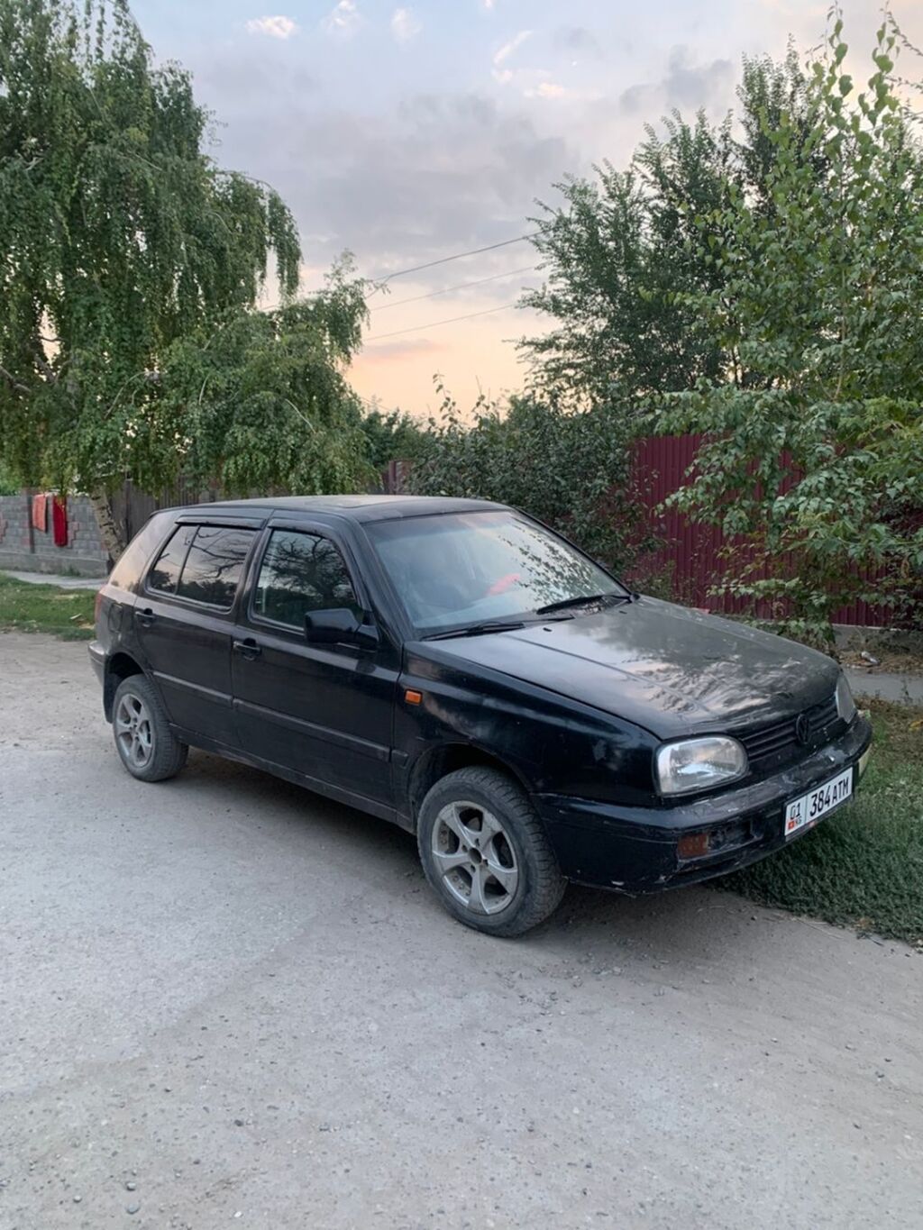 Volkswagen Golf: 1991 г., 1.6 л, Механика, Бензин, Хэтчбэк: фото 3