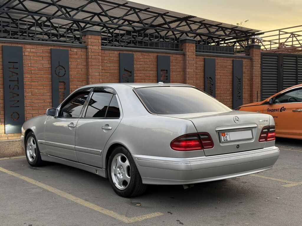 Mercedes-Benz E-Class: 2000 г., 3.2 л, Типтроник, Бензин, Седан: фото 4