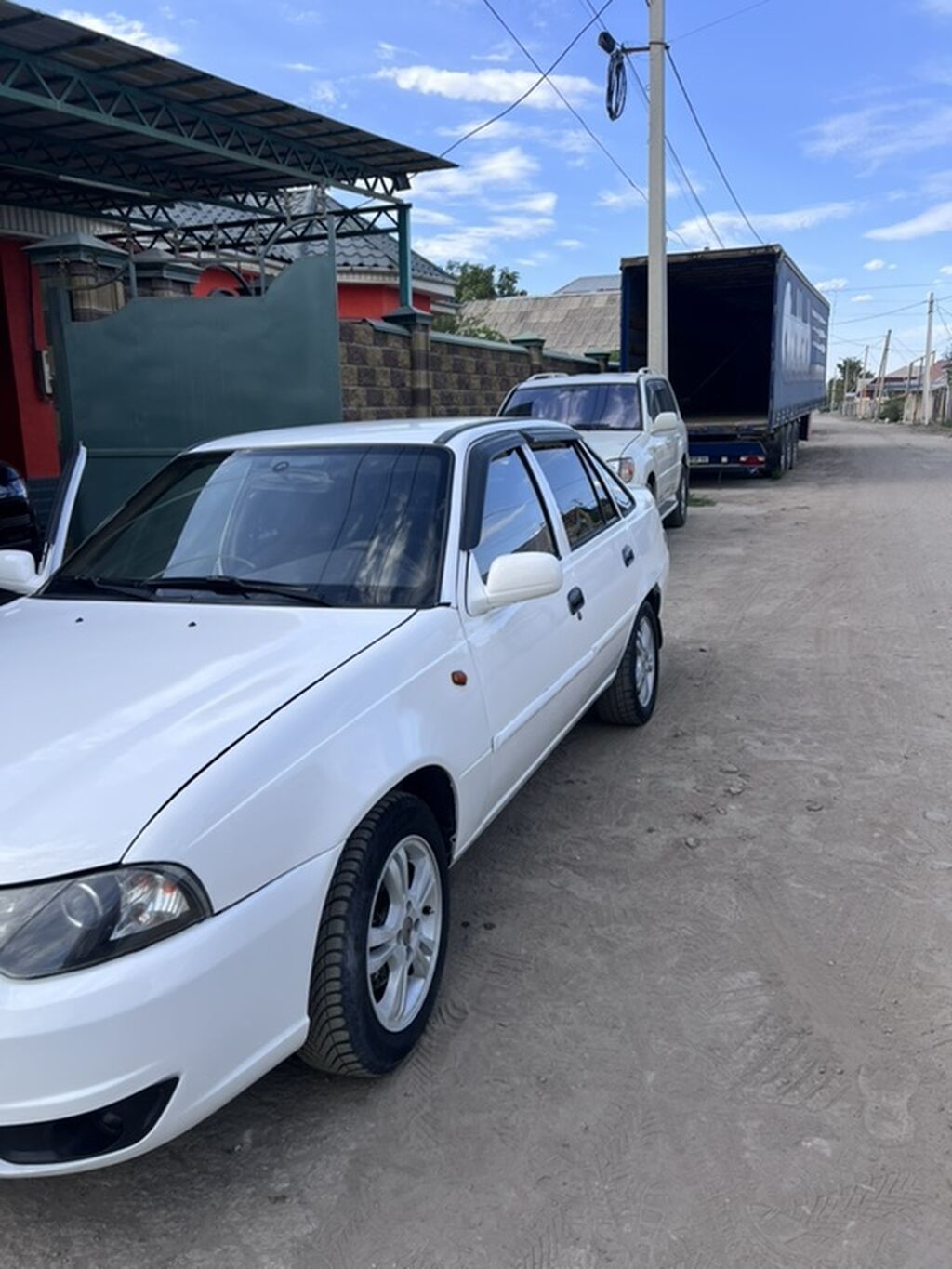 Daewoo Nexia: 2012 г., 1.5 л, Механика, Бензин, Седан: фото 2