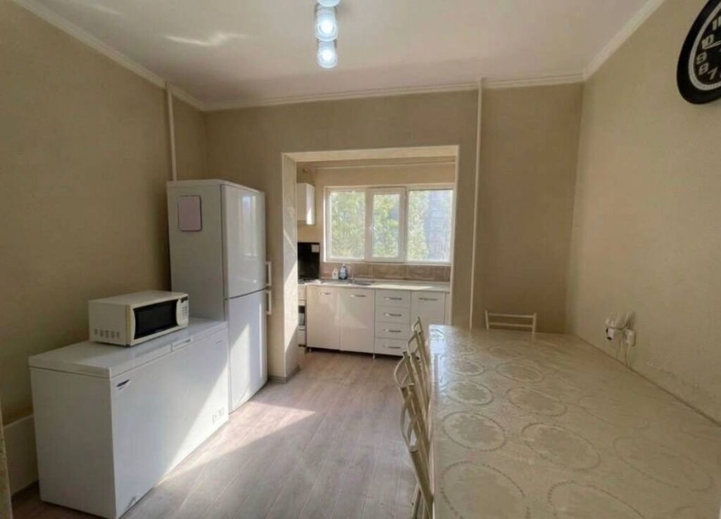 2 комнаты, 52 м², 12 мкр 106 серия, 3 этаж, Евроремонт: фото 3