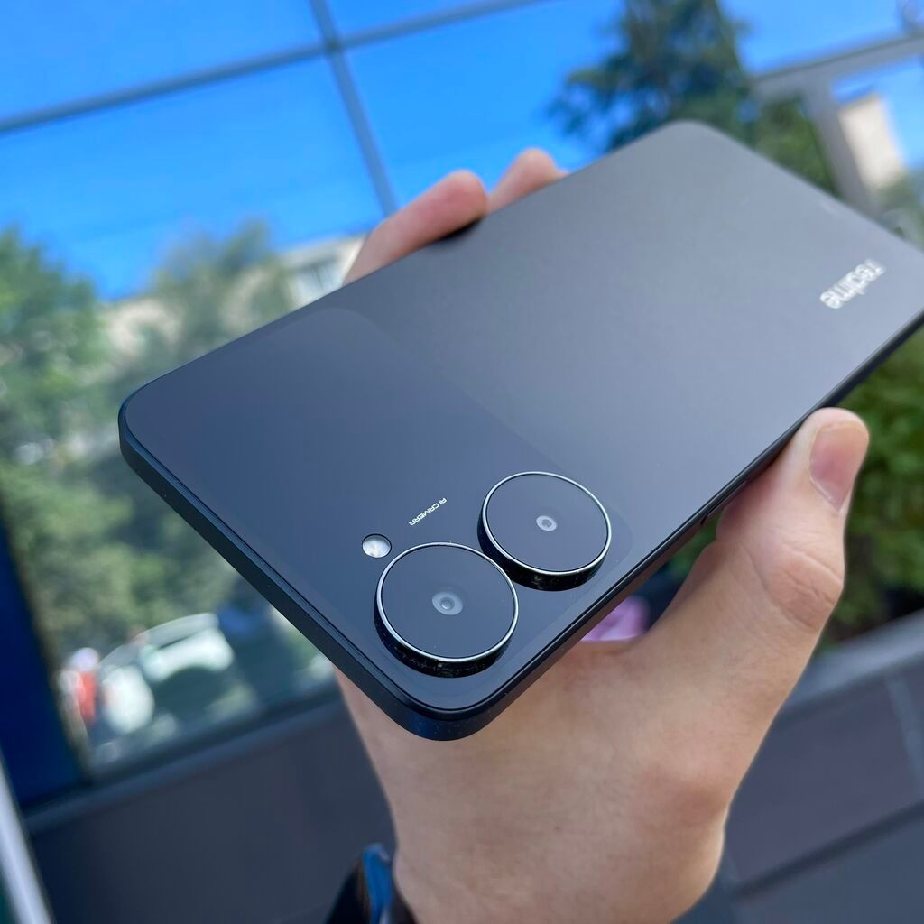 Realme Q, Б/у, 128 ГБ, цвет - Черный, 2 SIM: фото 2
