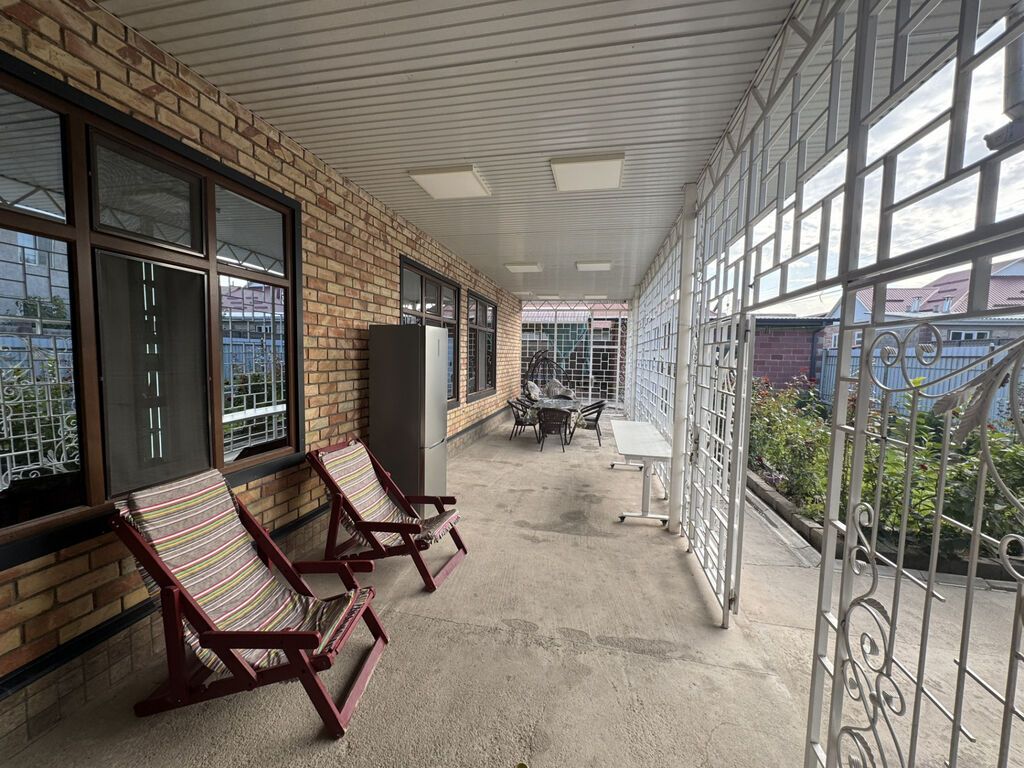 5 комнат, 220 м², 9 соток, Бишкек, Ак-Ордо 2 ж/м Собственник: фото 1