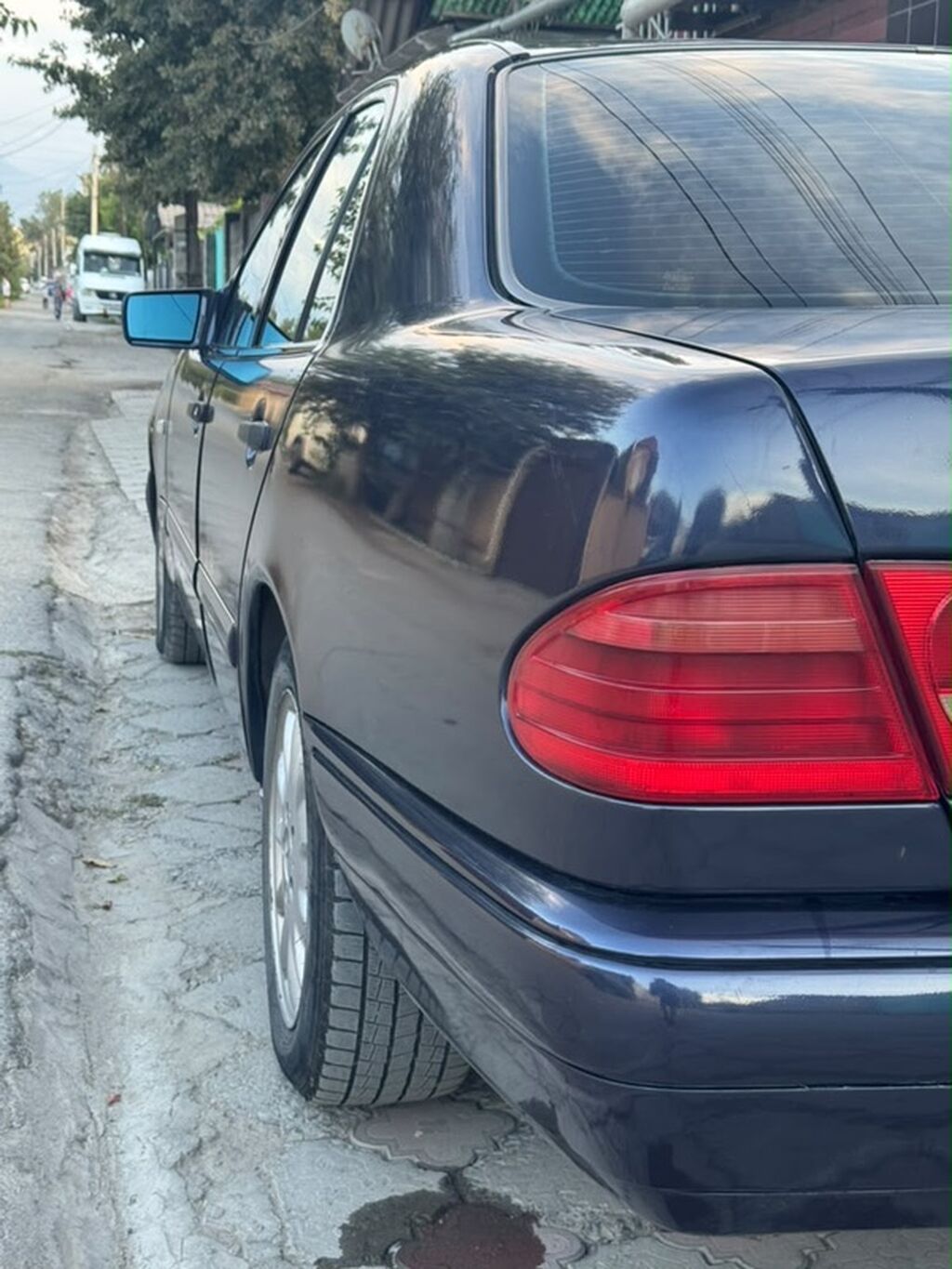 Mercedes-Benz E-Class: 1997 г., 3.2 л, Автомат, Газ, Седан: фото 4