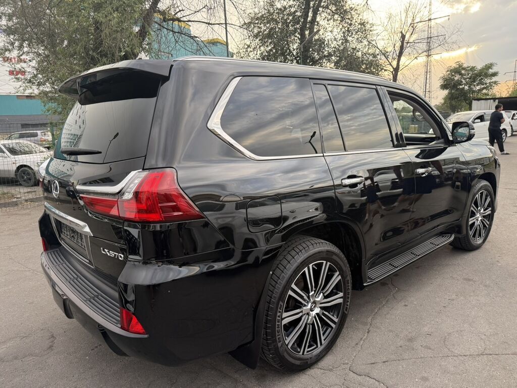 Lexus LX: 2021 г., 5.7 л, Автомат, Бензин, Внедорожник: фото 8