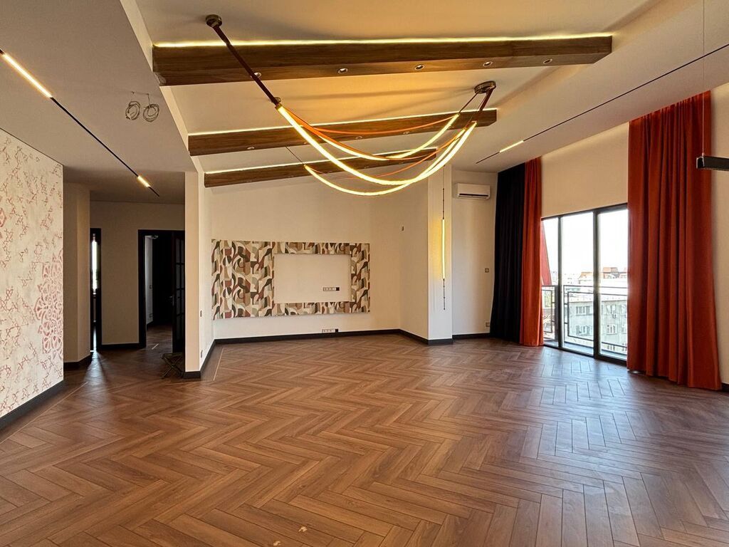 4 комнаты, 141 м², Золотой квадрат Индивидуалка, 10 этаж, Дизайнерский ремонт: фото 8