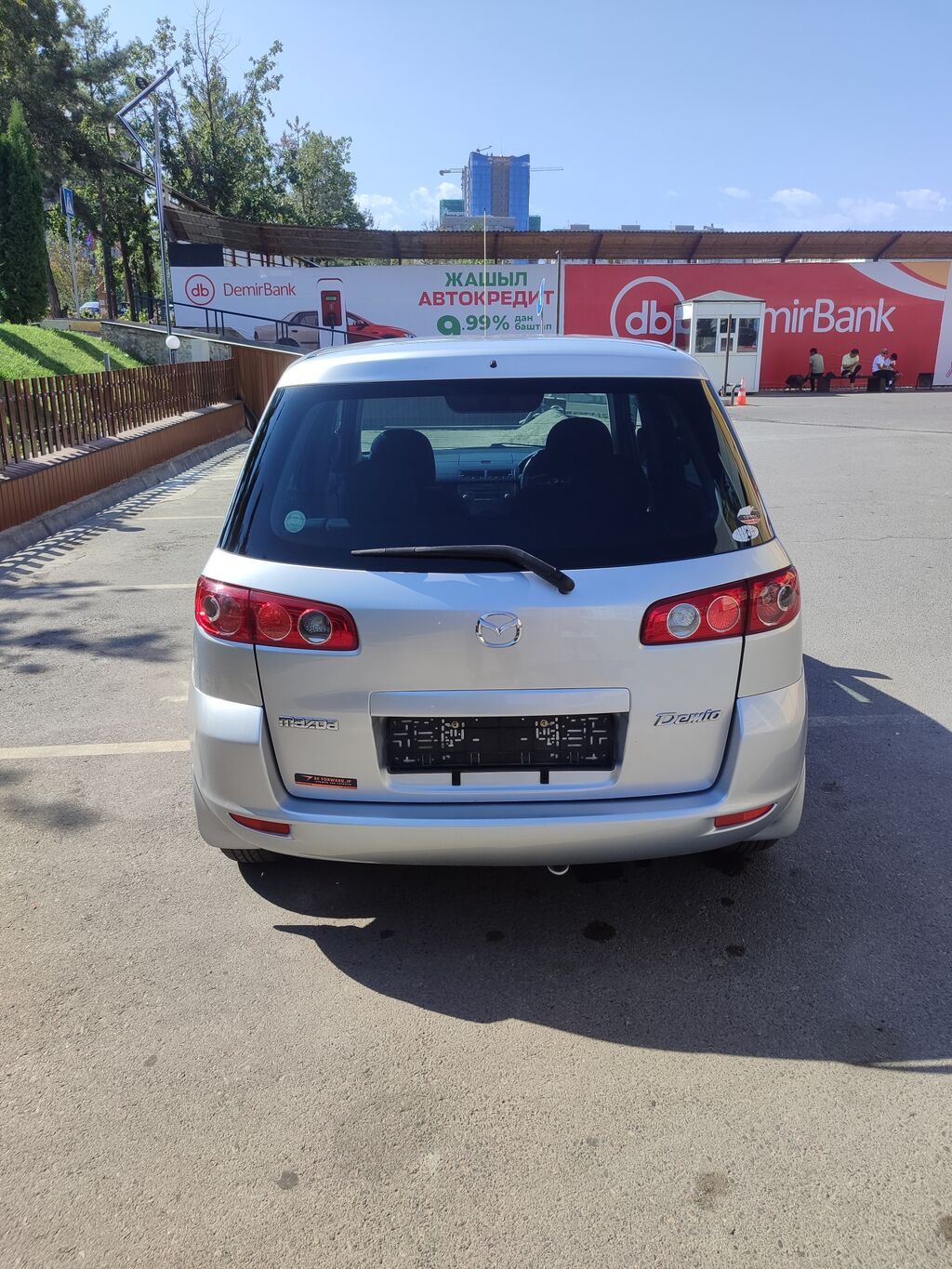 Mazda Demio: 2004 г., 0.3 л, Бензин, Хэтчбэк: фото 4