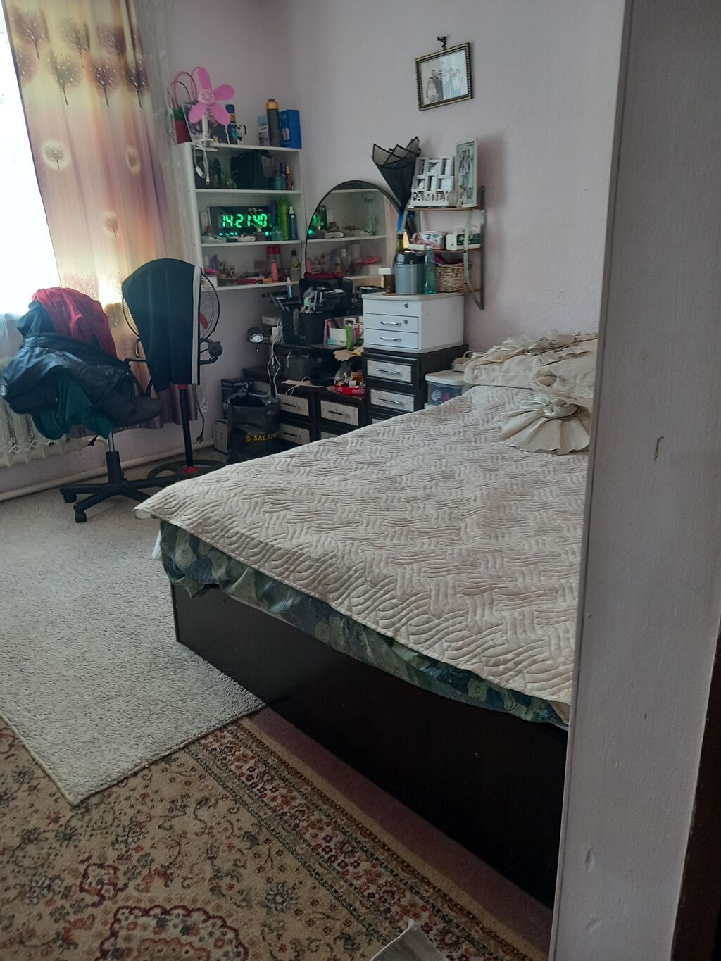 Продаётся и металлическими воротами. Характеристики и планировка: -: фото 6