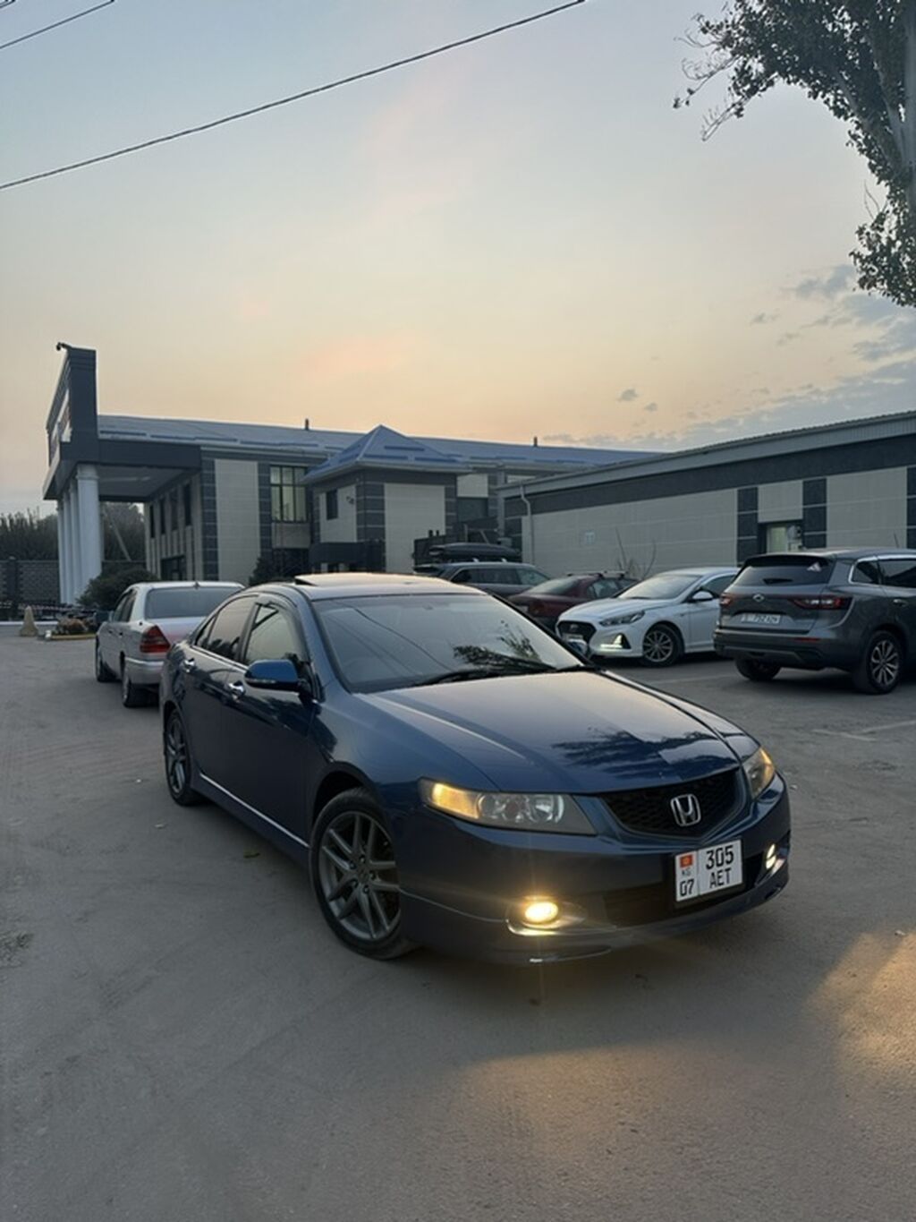 Honda Accord: 2003 г., 2 л, Автомат, Бензин, Седан: фото 1