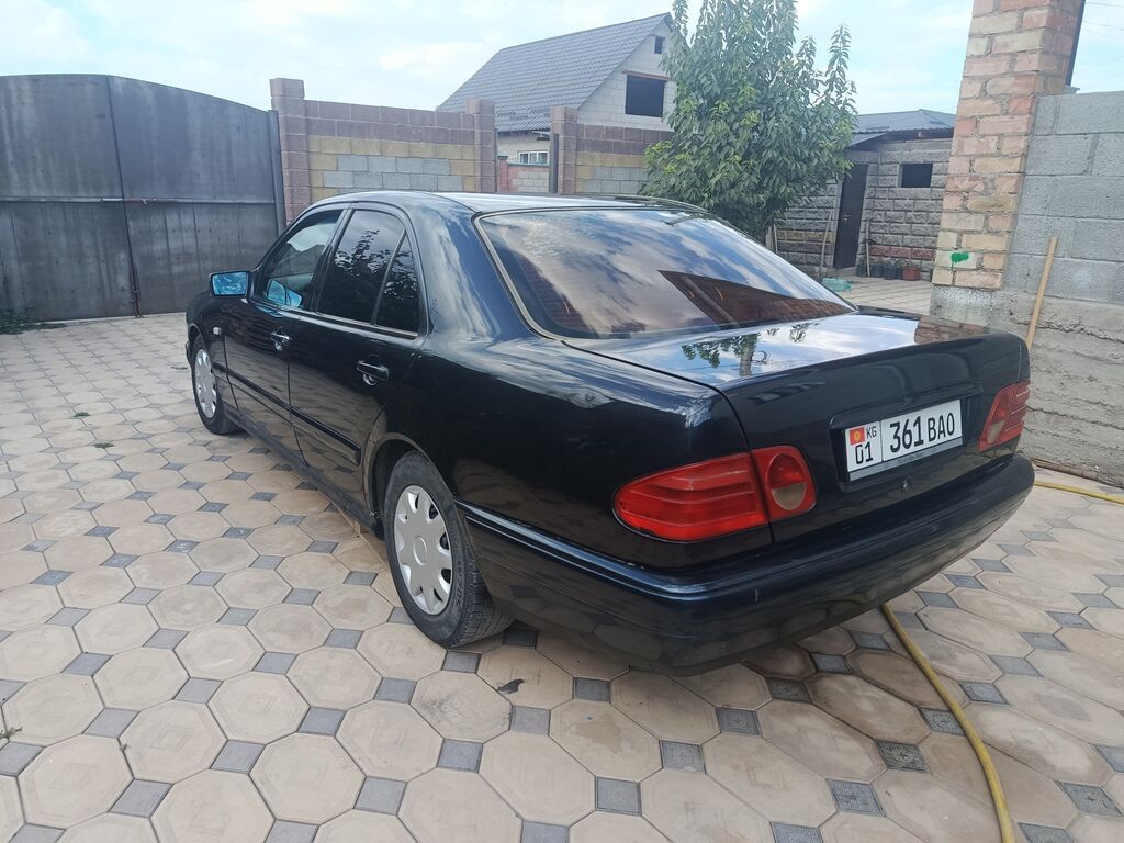 Mercedes-Benz E-Class: 1998 г., 2 л, Механика, Бензин, Седан: фото 7