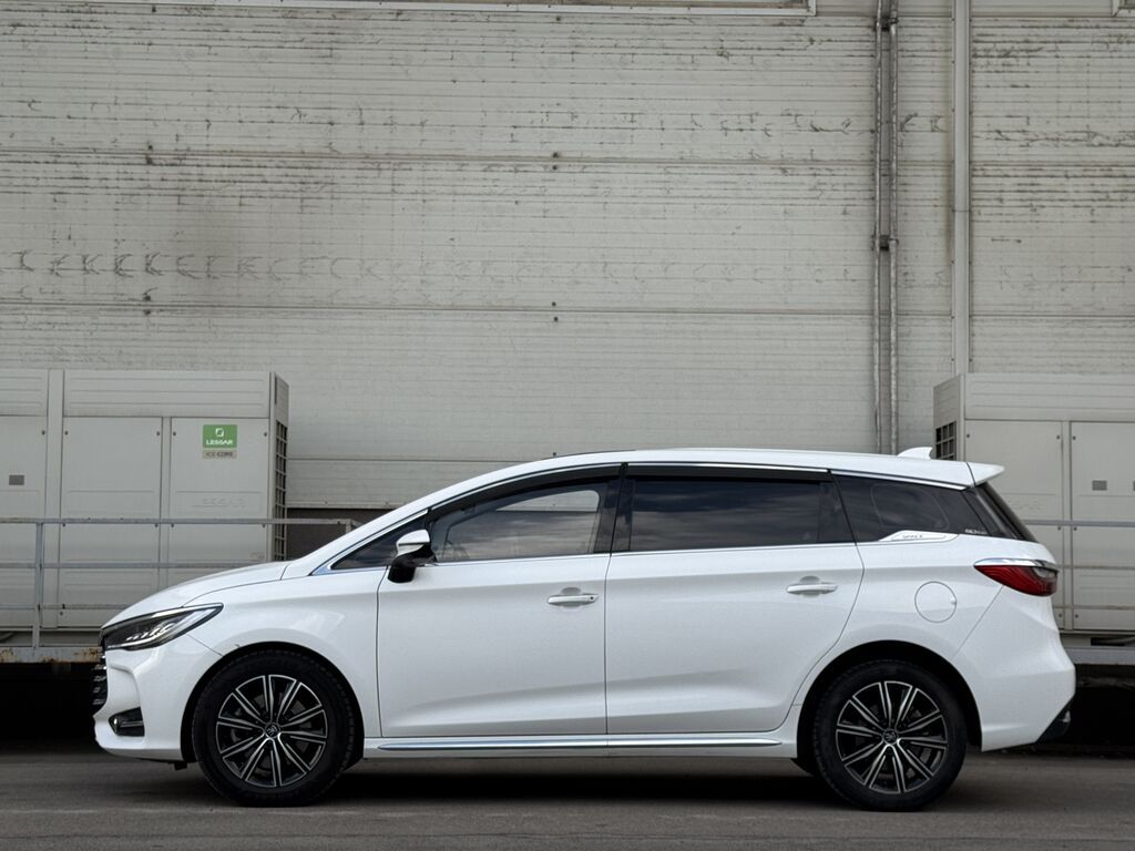 BYD Song Max: 2020 г., 1.5 л, Автомат, Электромобиль: фото 2