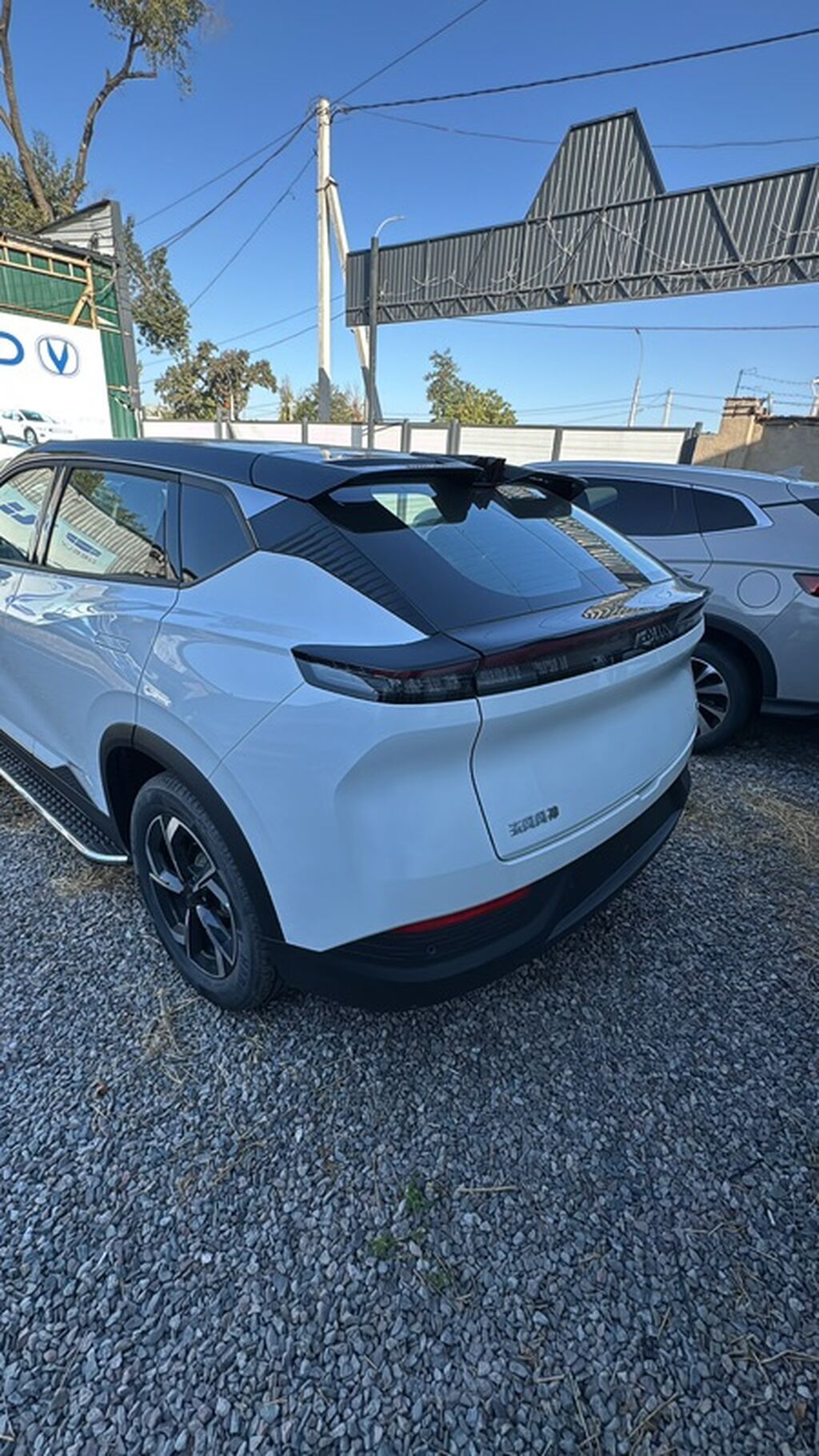 Dongfeng : 2026 г., 1.5 л, Вариатор, Электромобиль, Универсал: фото 3
