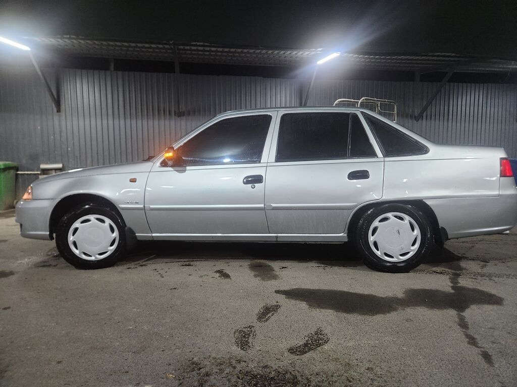 Daewoo Nexia: 2012 г., 1.5 л: фото 3