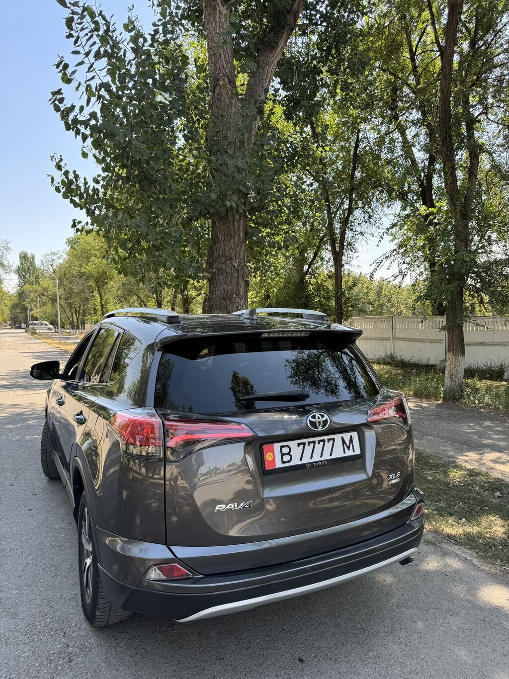 Toyota RAV4: 2016 г., 2.5 л, Автомат, Бензин, Хэтчбэк: фото 5