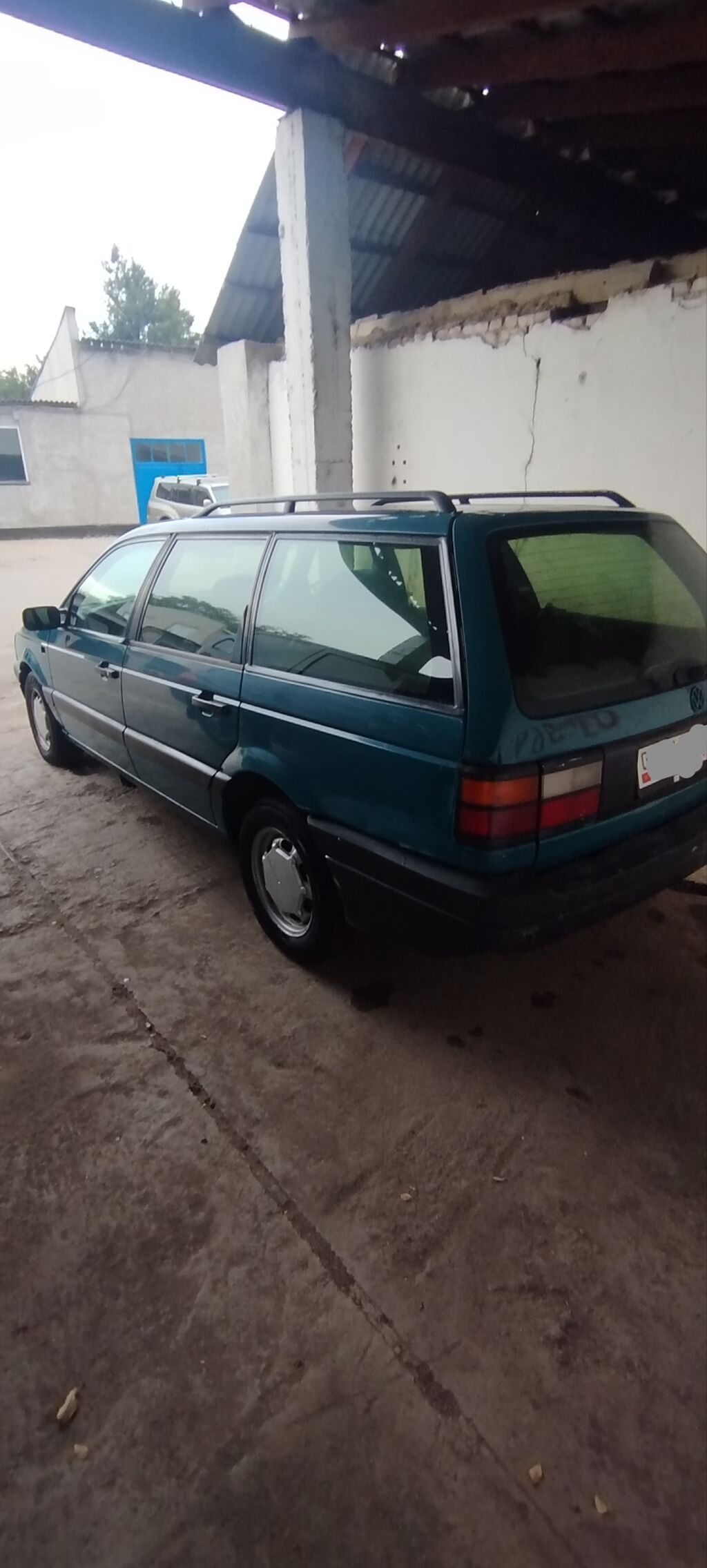 Volkswagen Passat Variant: 1991 г., 1.8 л, Механика, Бензин, Универсал: фото 3