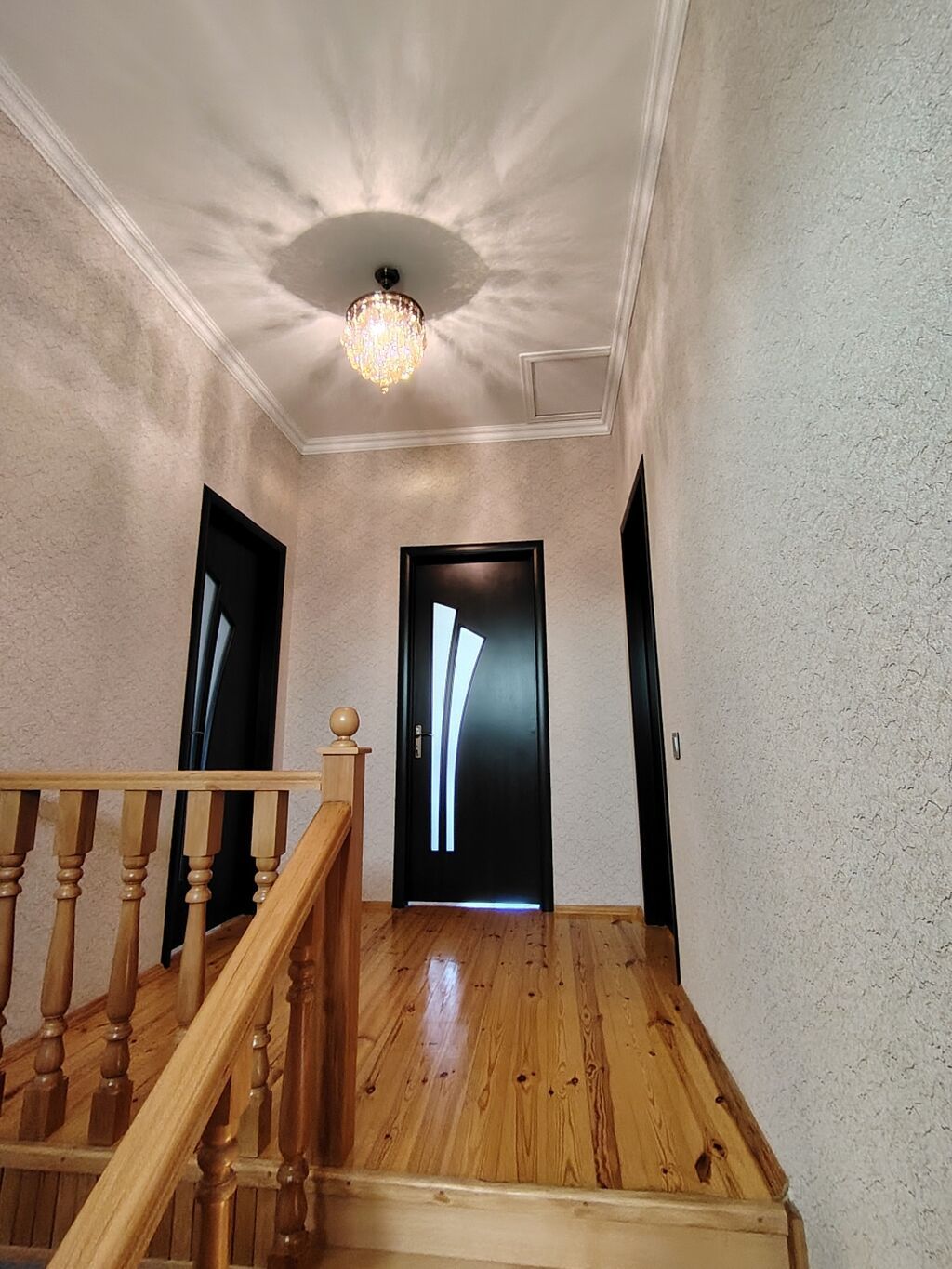 6 otaqlı, 175 kv. m, Yeni təmirli