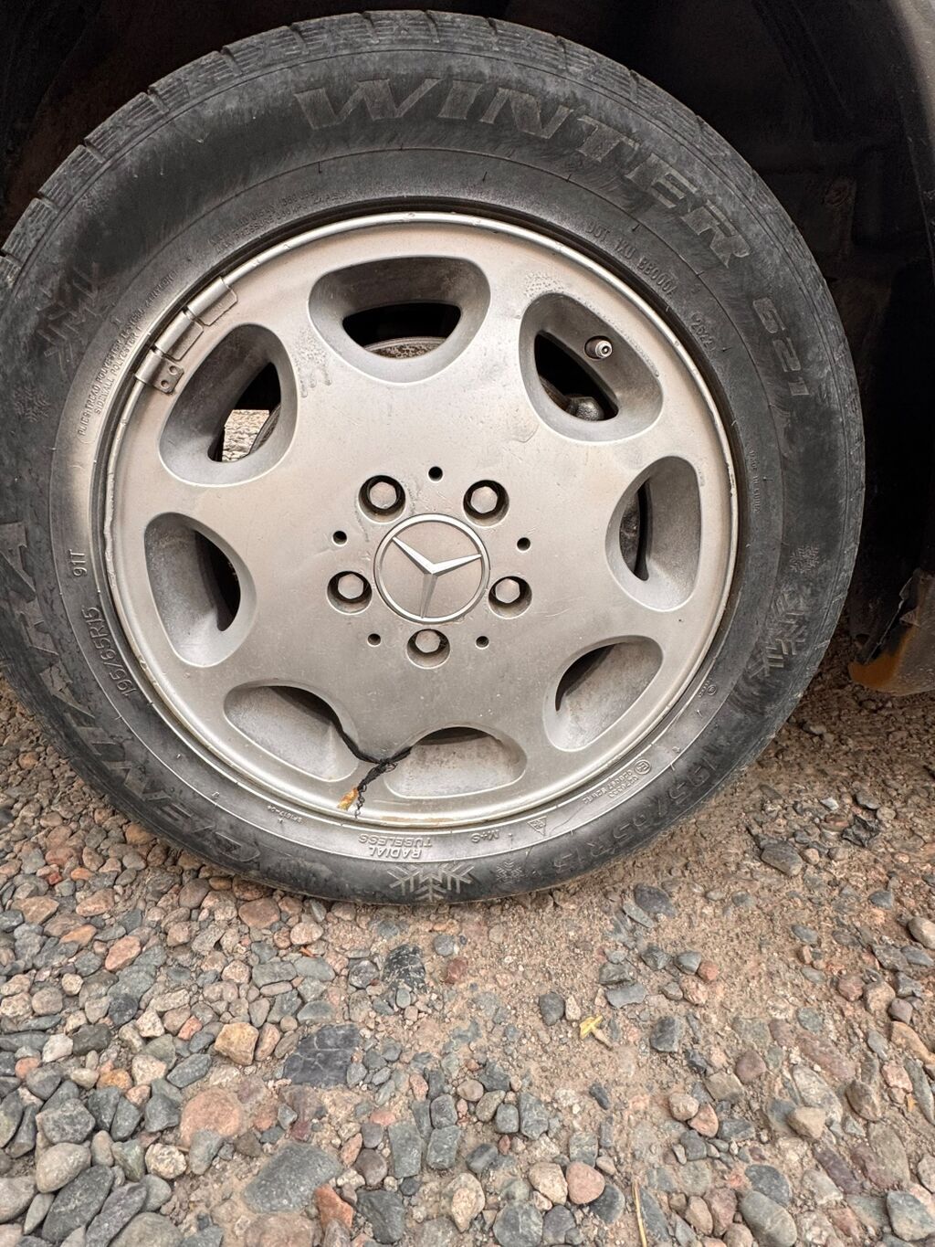Зимние шины 195/65 R15 на дисках Mercedes - Размер: 195/65 R15 -: фото 3
