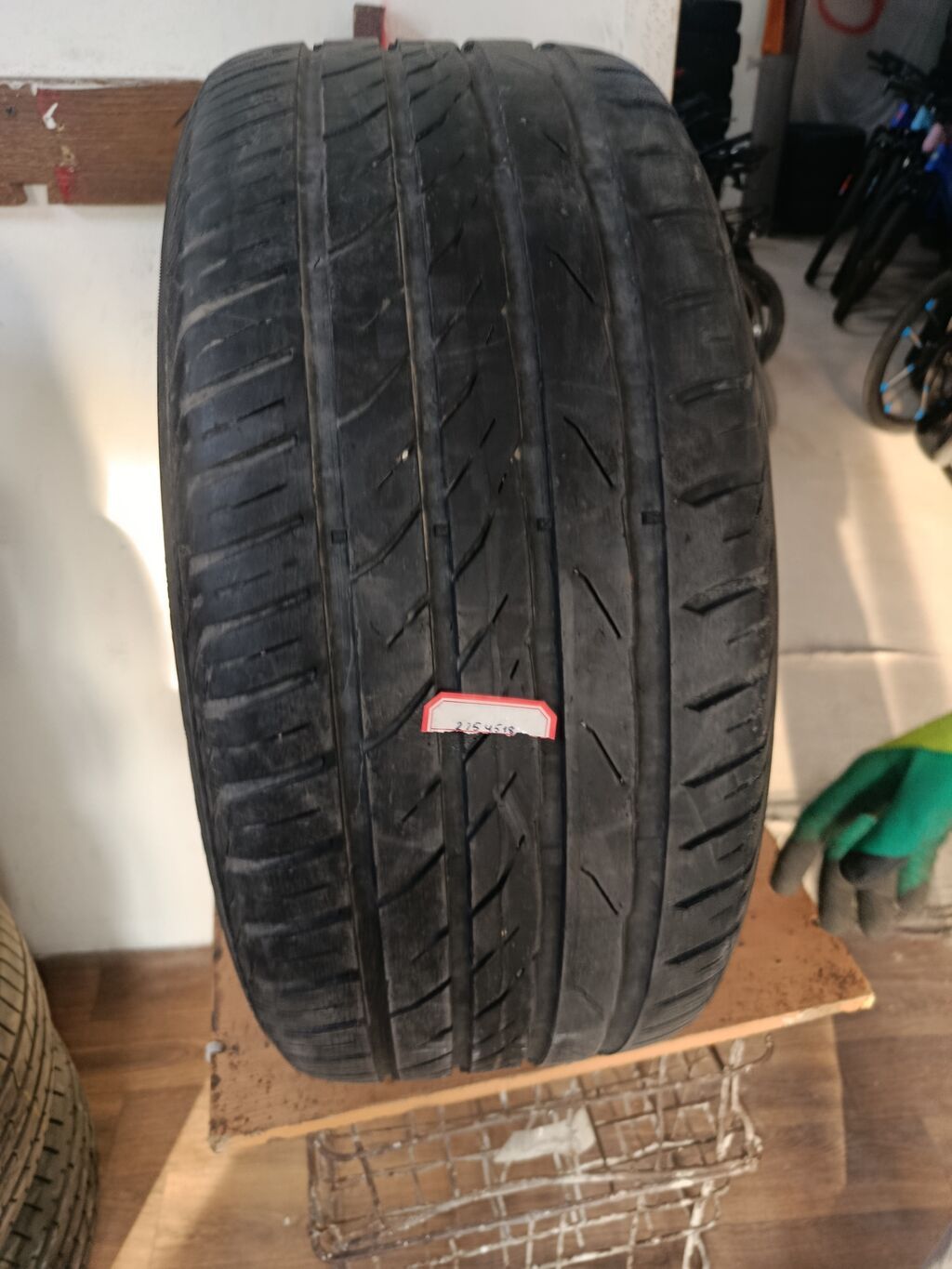 Летняя шина Continental 225/50 R17, б/у: фото 5