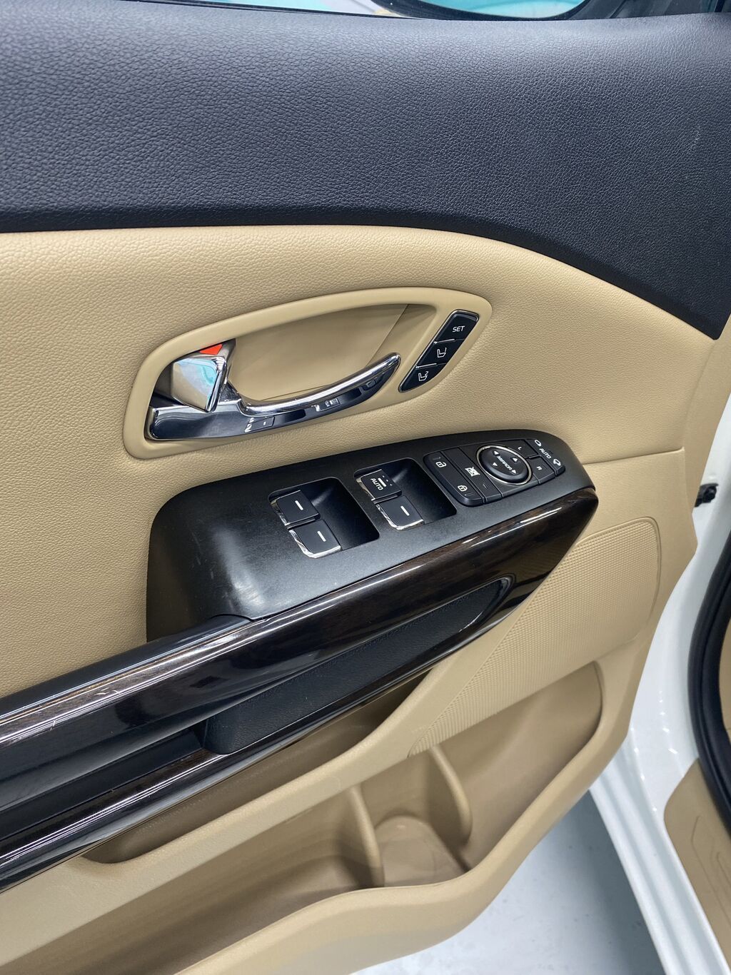 Kia Carnival: 2019 г., 2.2 л, Автомат, Дизель, Минивэн: фото 5