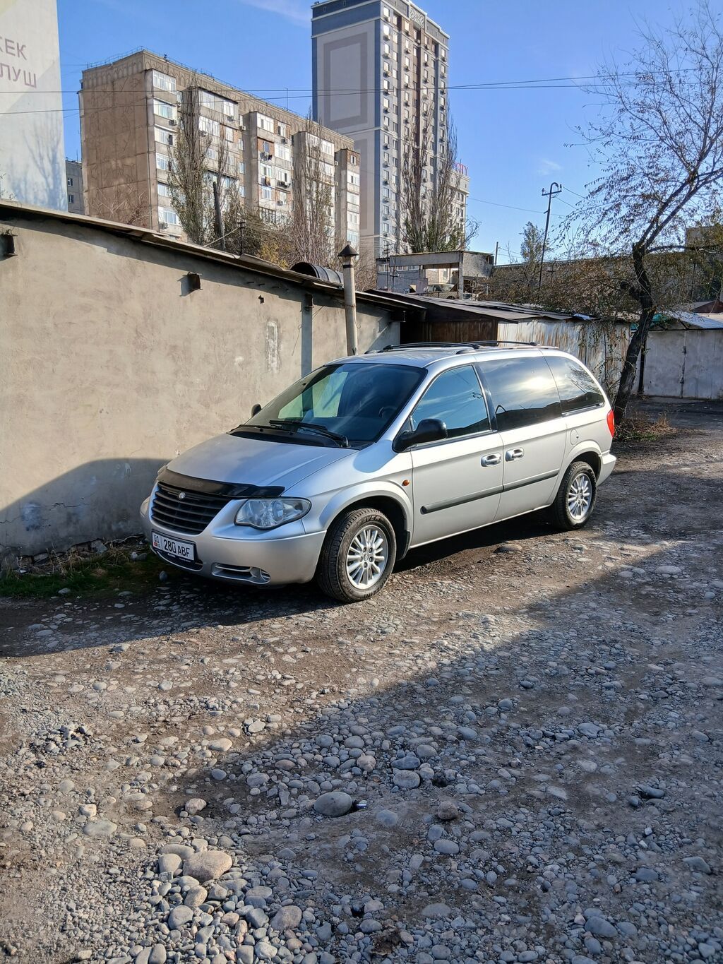 Chrysler Voyager: 2004 г., Минивэн: фото 1