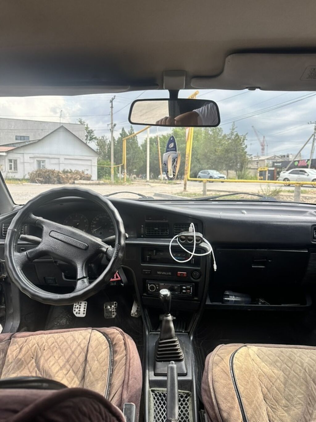 Toyota Carina: 1989 г., 1.6 л, Механика, Бензин, Седан: фото 7