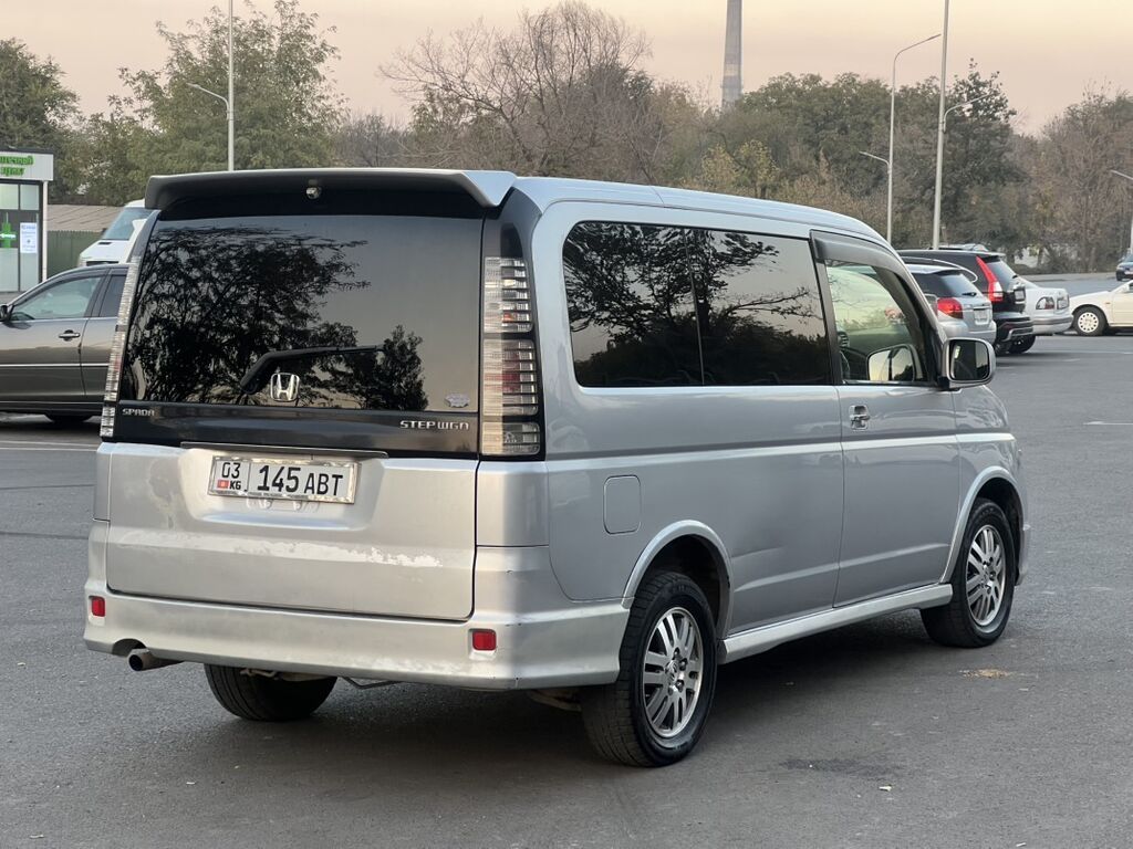 Honda Stepwgn: 2003 г., 2 л, Автомат, Бензин, Минивэн: фото 7