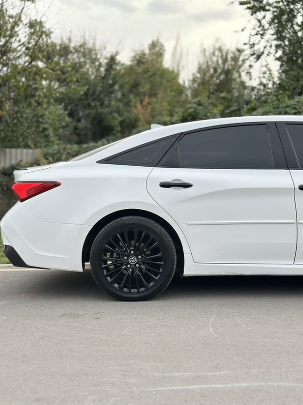 Toyota Avalon: 2021 г., 2.5 л, Автомат, Гибрид, Седан: фото 5