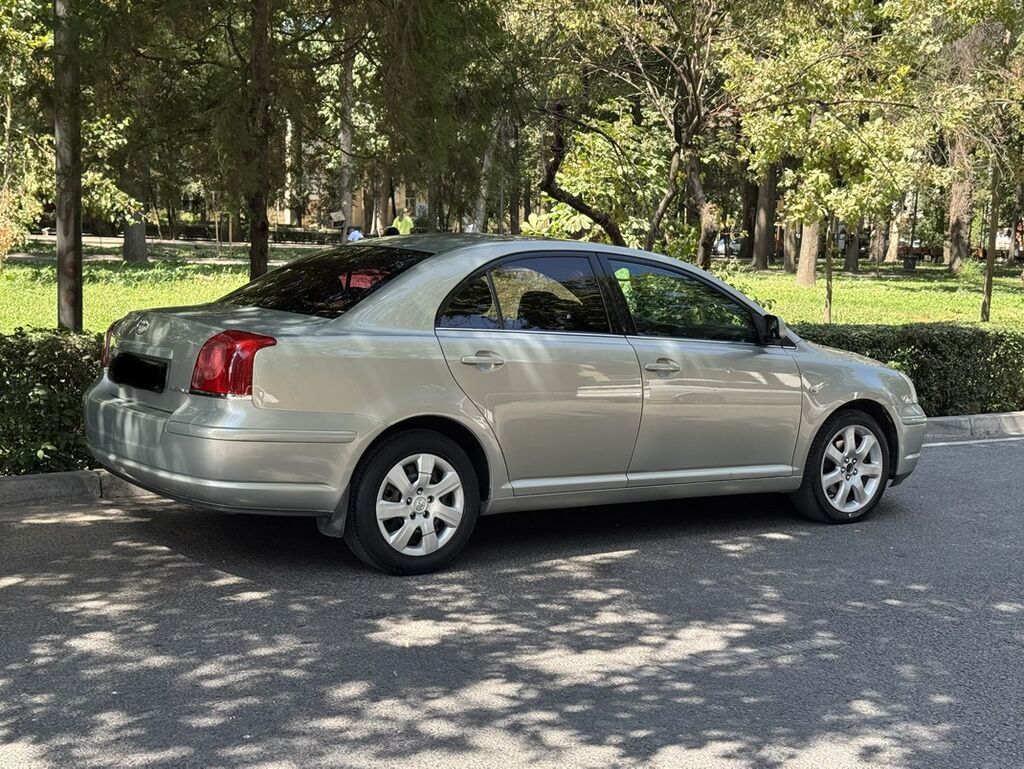 Toyota Avensis: 2006 г., 2.4 л, Автомат, Бензин, Седан: фото 4