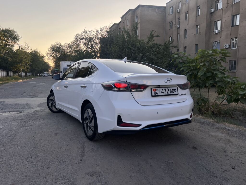 Сдаю Hyundai Elantra под такси, На месяц, | Залог, Предоплата, Водительские права: фото 3