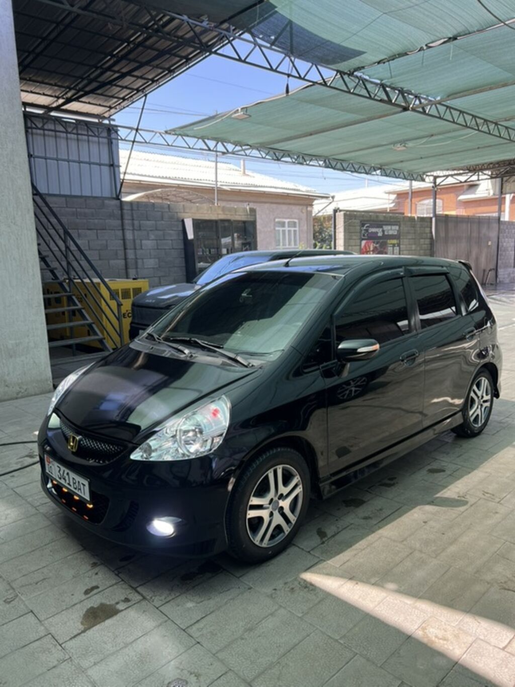 Honda Jazz: 2004 г., 1.5 л, Механика, Бензин, Хэтчбэк: фото 4
