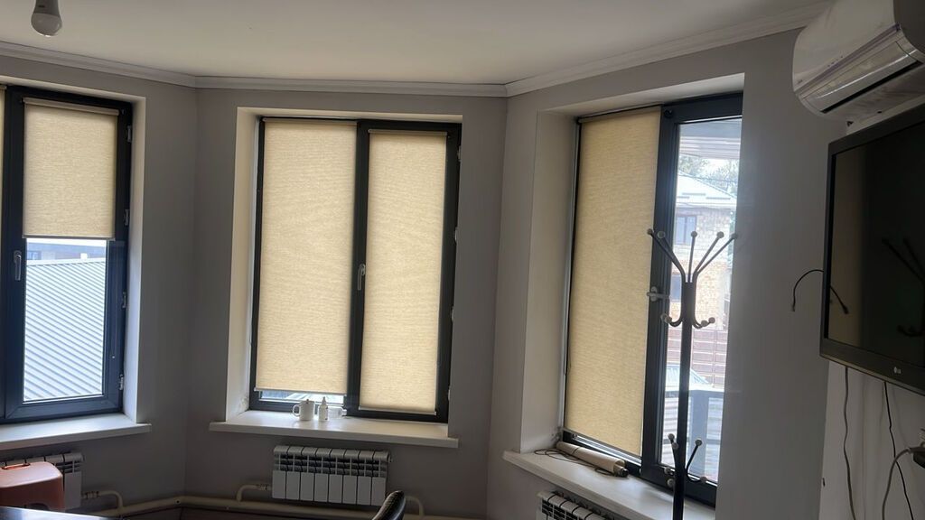 Продаю дом ж/м Биримдик Кут. 2-этажа, площадь 210м². Дом 1.5 кирпича: фото 8