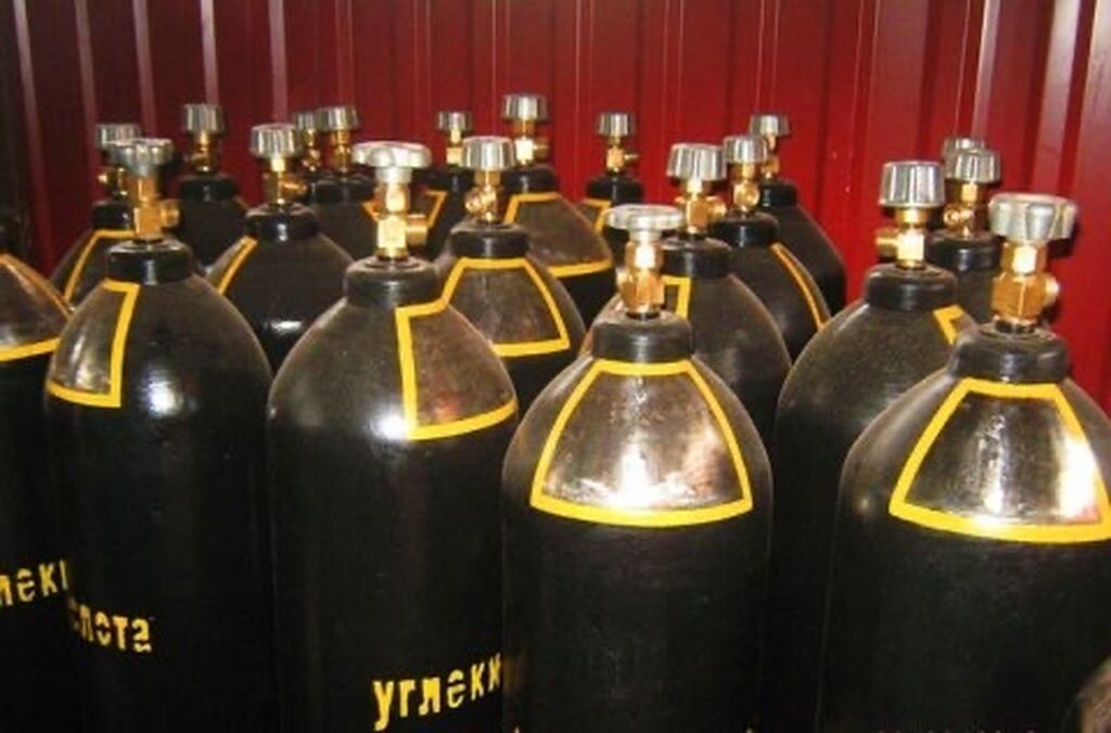 Заправляем и доставляем баллоны с углекислым газом. для установок: фото 2