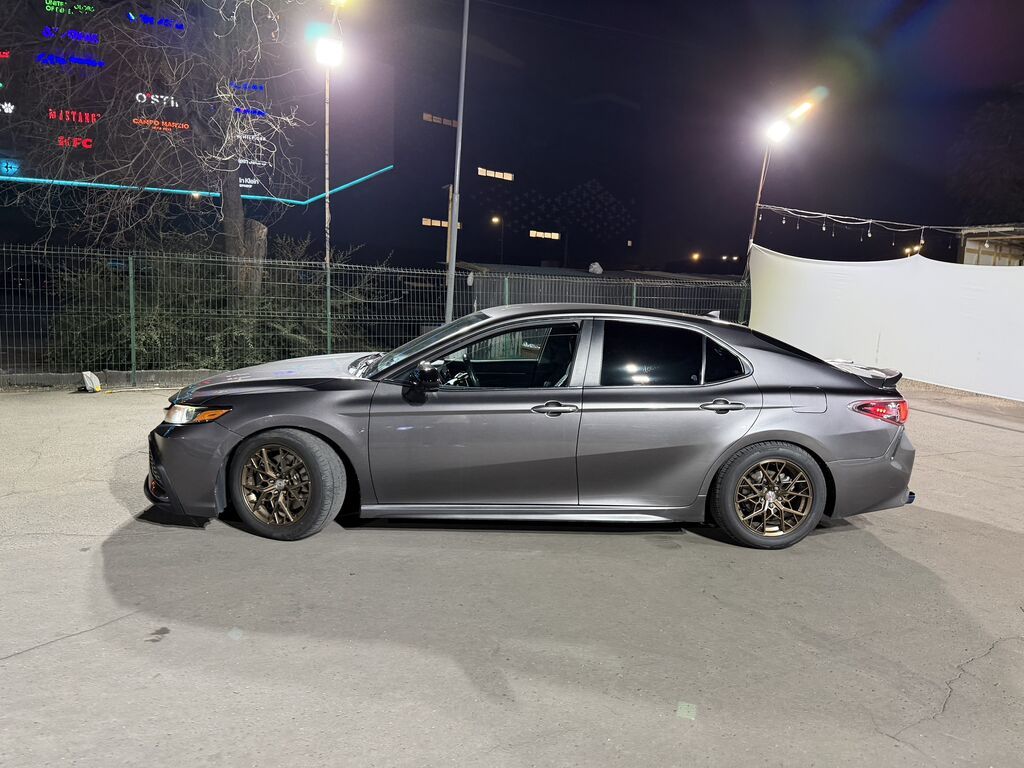 Toyota Camry: 2021 г., 2.5 л, Автомат, Бензин, Седан: фото 5