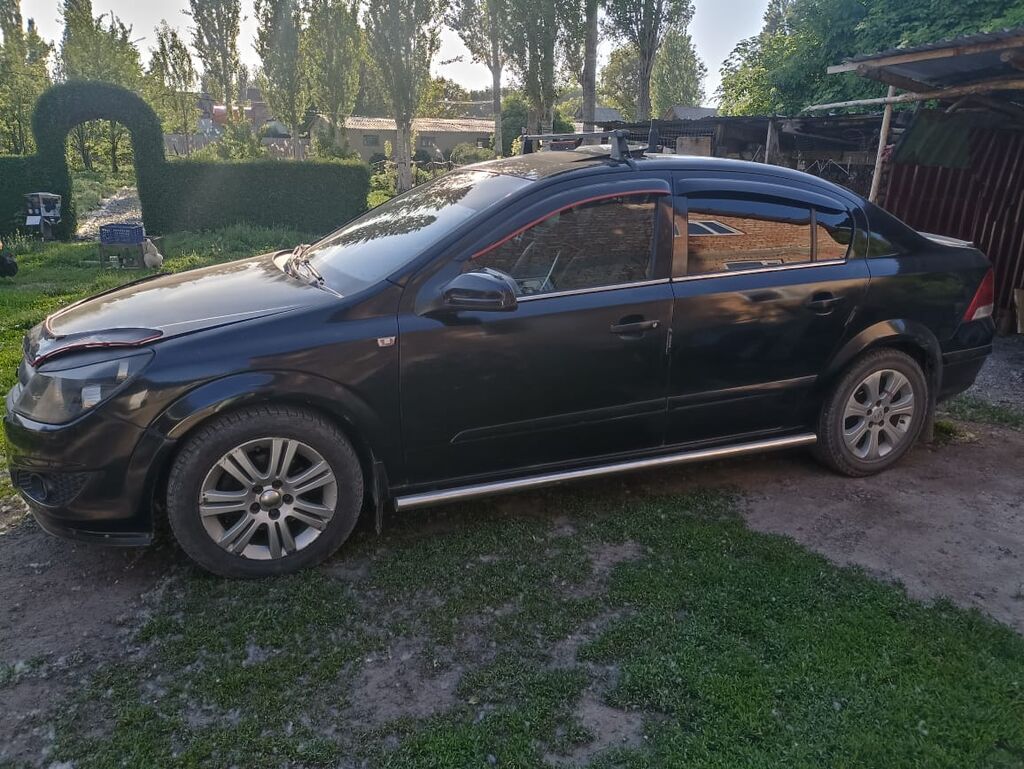 Opel Astra: 2008 г., 1.8 л, Автомат, Бензин, Седан — фото 2