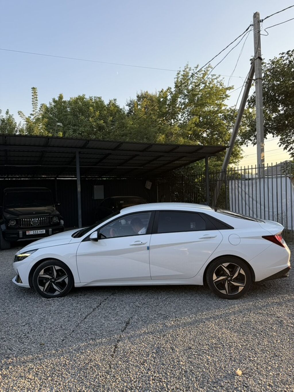 Hyundai Elantra: 2022 г., 1.6 л, Автомат, Гибрид, Седан: фото 4