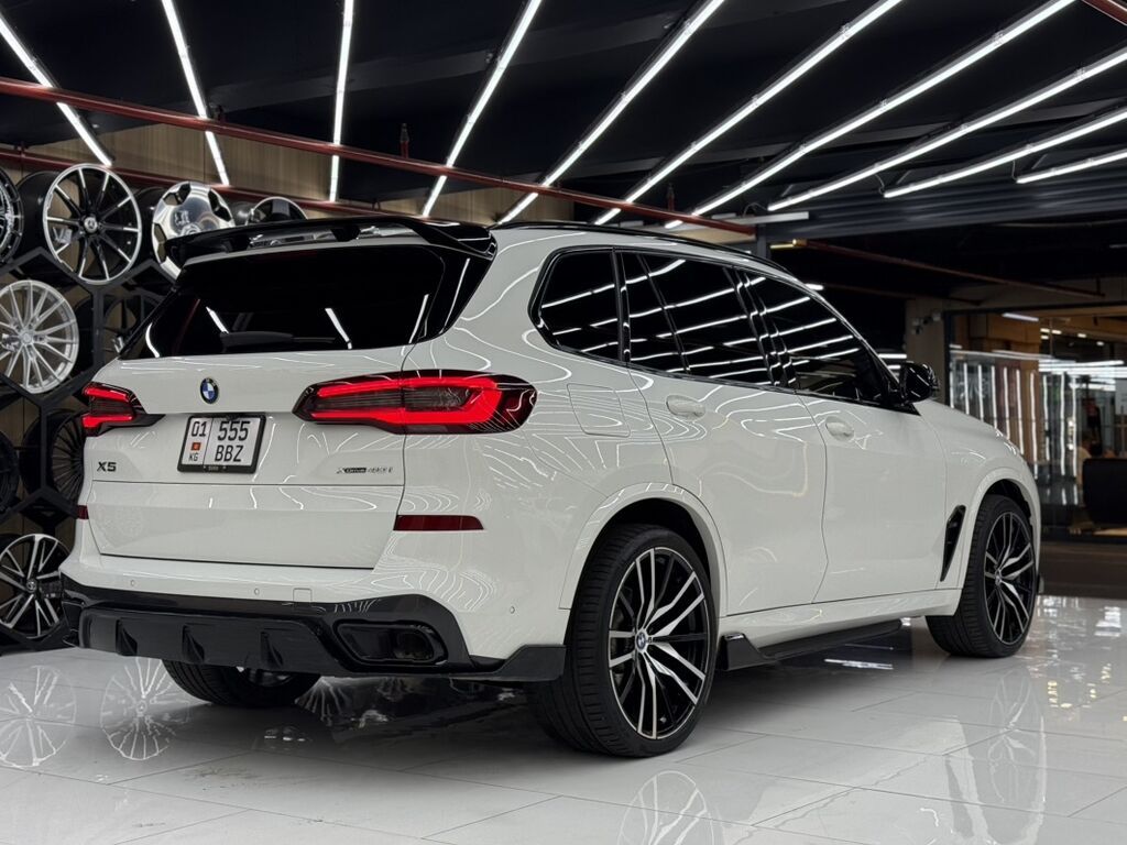 BMW X5: 2022 г., Бензин, Внедорожник: фото 6