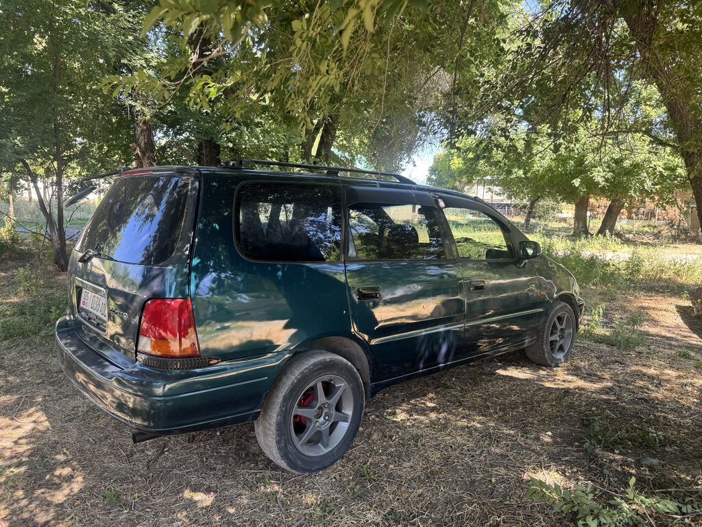 Honda Odyssey: 1996 г., 2 л, Автомат, Минивэн: фото 3