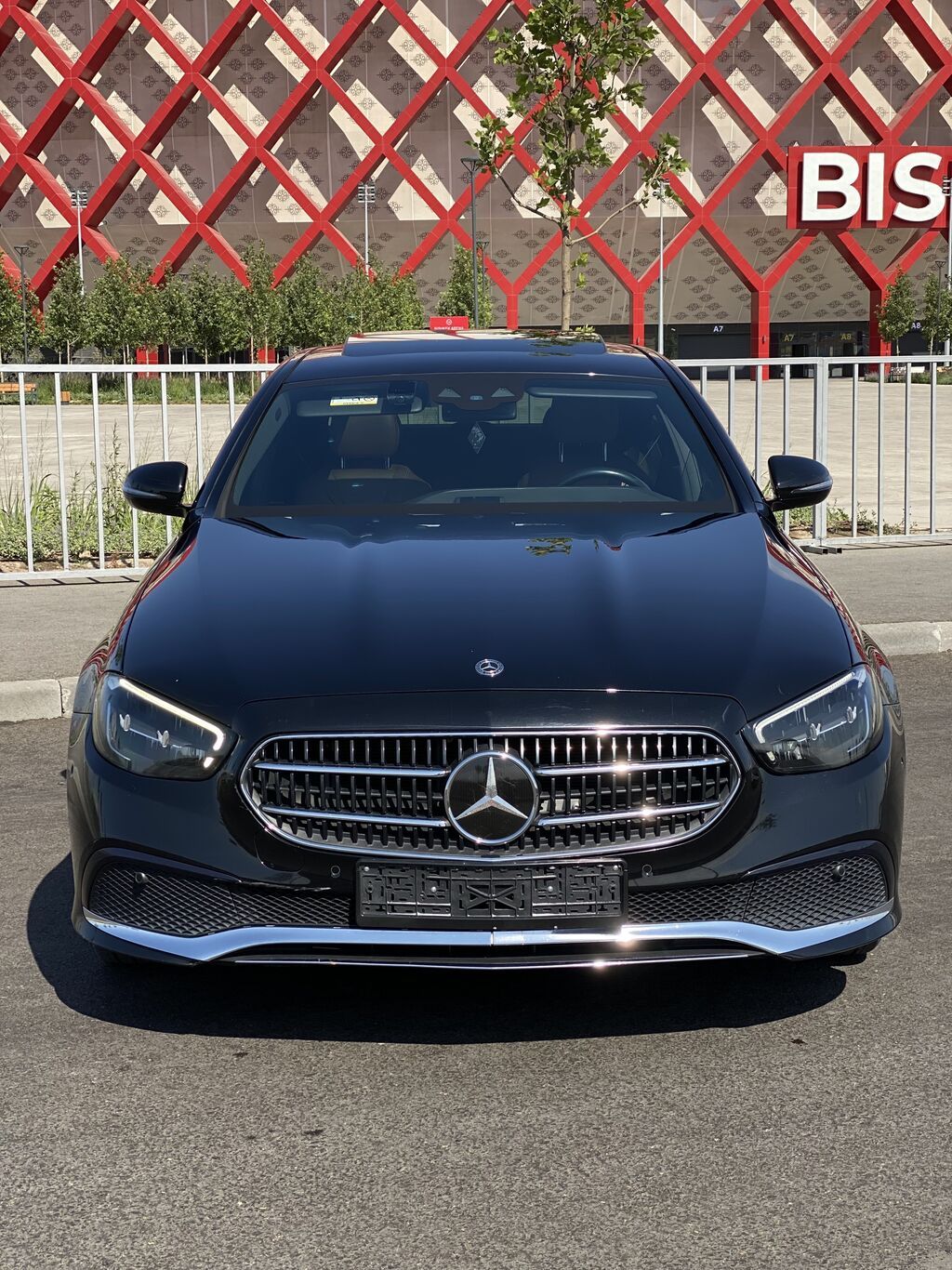 Mercedes-Benz E-Class: 2021 г., 2 л, Автомат, Бензин, Седан: фото 2