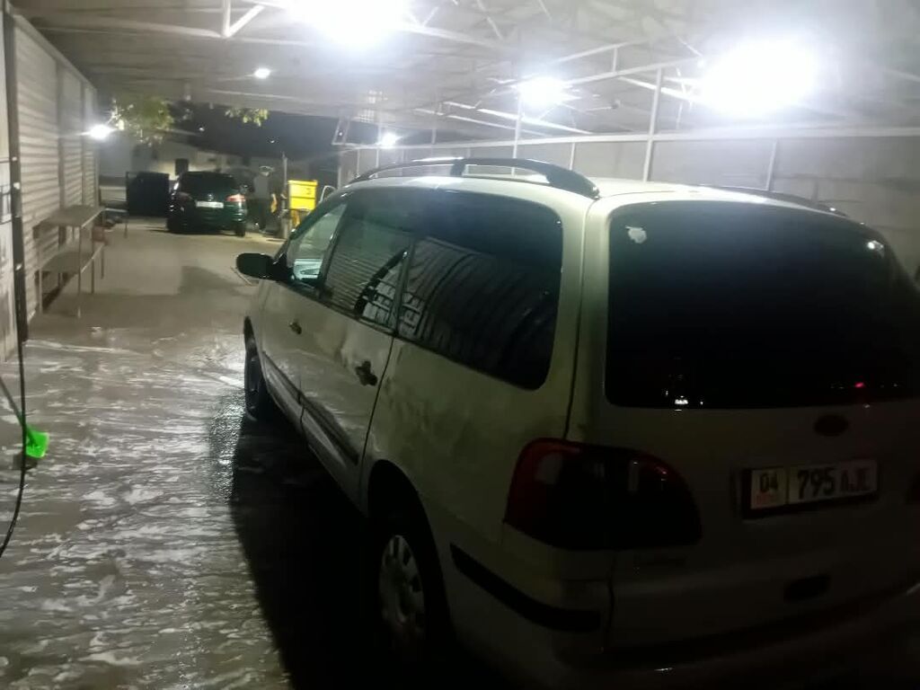 Ford Galaxy: 2000 г., 2.3 л, Механика, Бензин, Минивэн: фото 4
