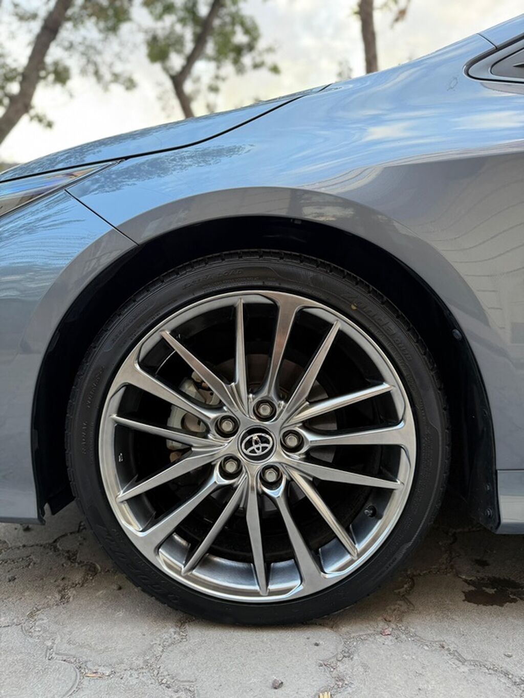 Toyota Corolla: 2023 г., 1.8 л, Автомат, Гибрид, Седан: фото 3
