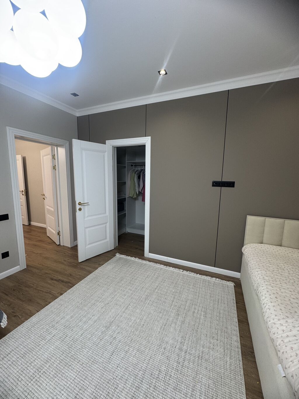 6 комнат, 330 м², 4 соток, Бишкек, Агентство недвижимости: фото 6