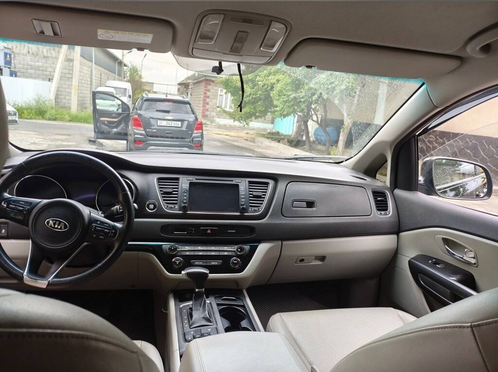 Сдаю Kia Carnival, Посуточно, Без водителя, | Водительские права, От 18 лет: фото 5