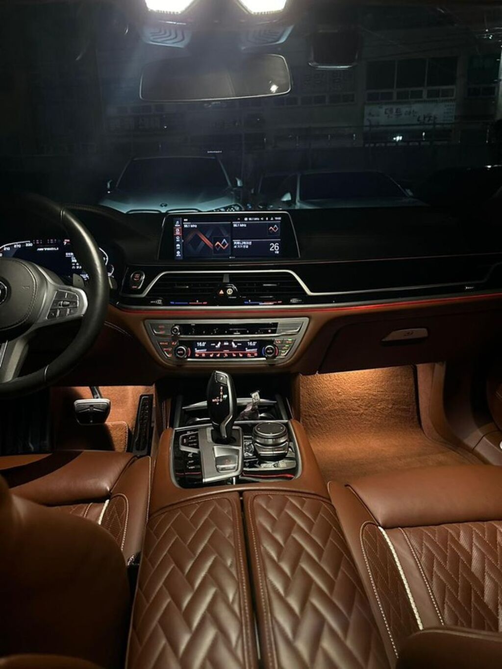 BMW 7 series: 2020 г., 6.6 л, Автомат, Бензин, Седан: фото 7
