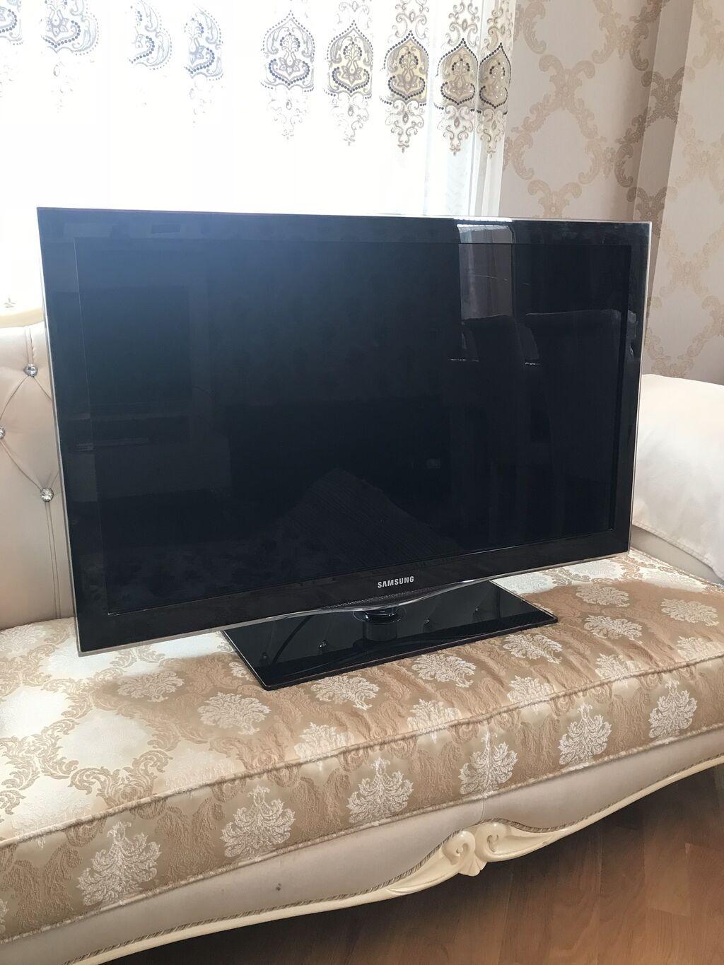 Televizor,105 sm genis ekran,Samsung plazma tv,tezeden: 240 AZN ...