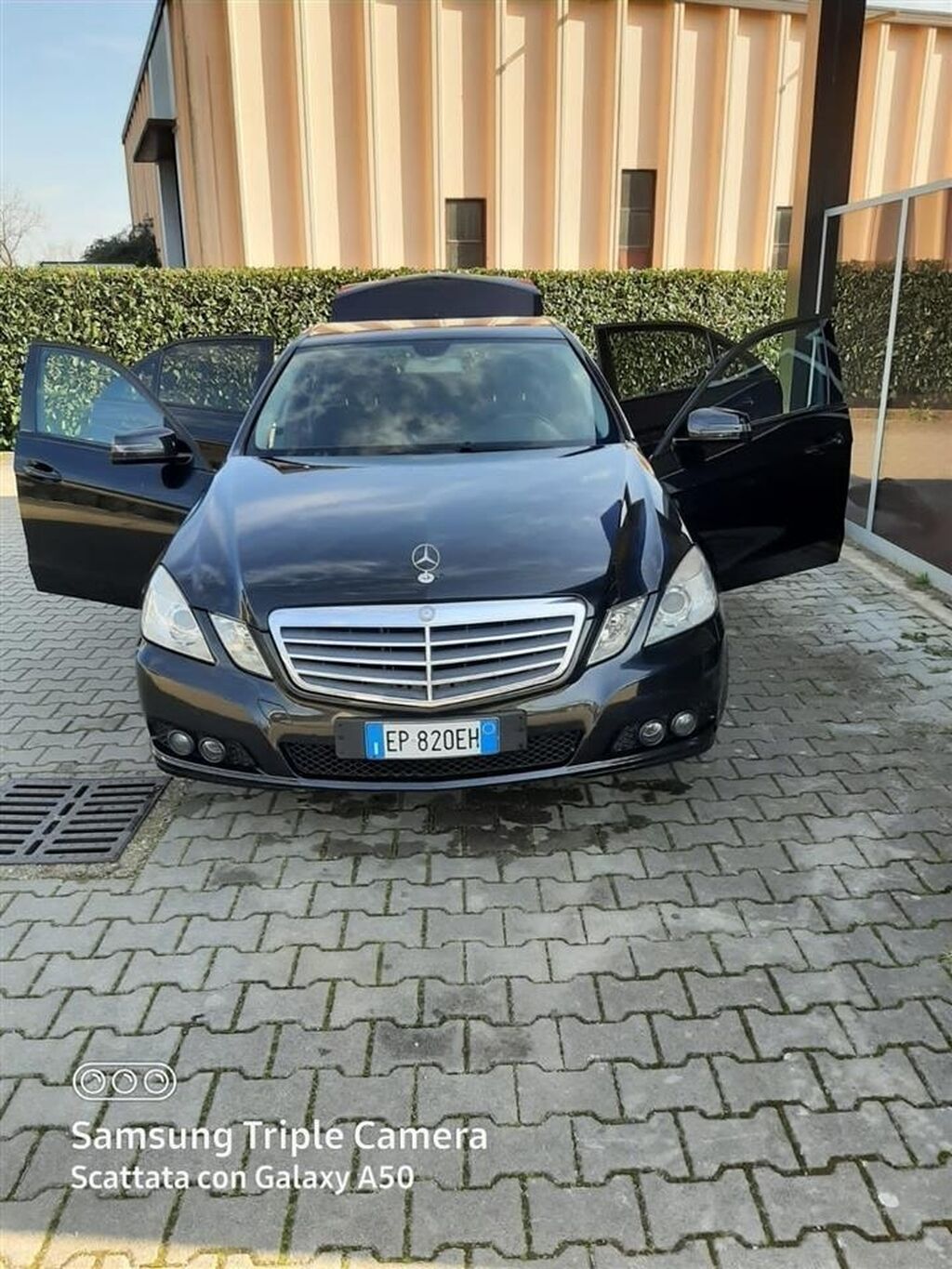 Mercedes-Benz: Mercedes-Benz E 220: 2.2 l. | 2010 έ. | Λιμουζίνα — 1