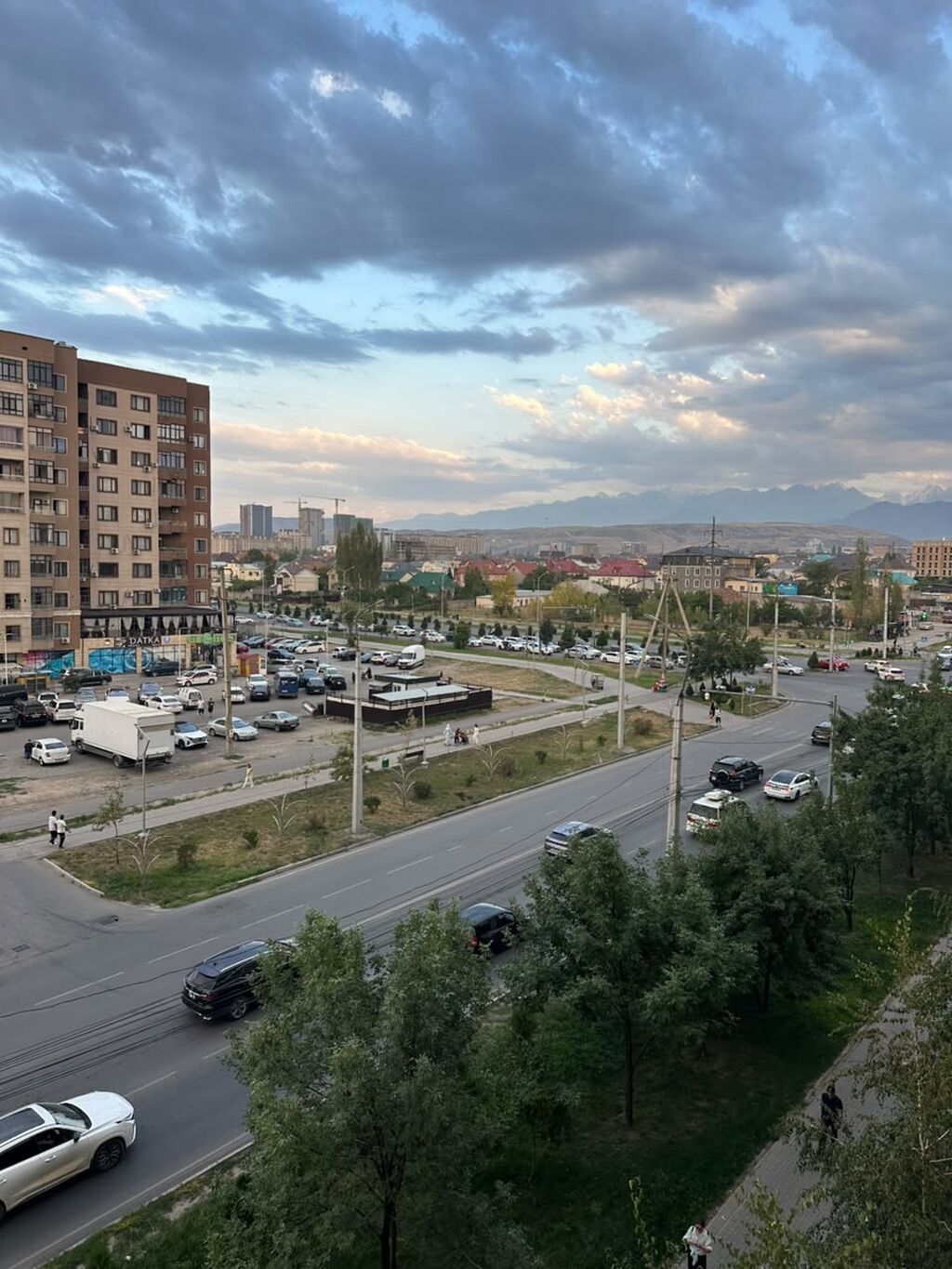 2 комнаты, 70 м², Джал мкр (в т.ч. Верхний, Нижний, Средний) 106 серия, 5 этаж, Косметический ремонт: фото 1